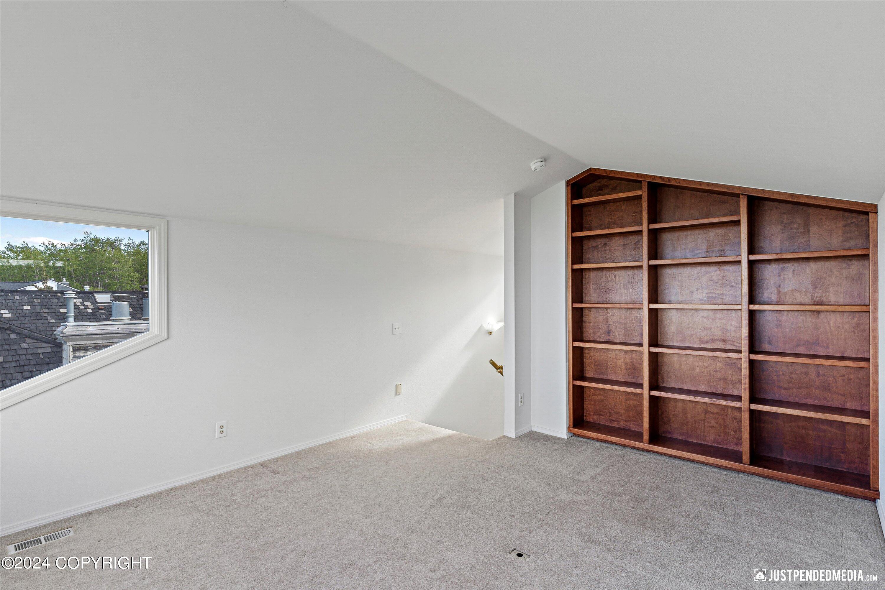 18632 Guillemot Circle