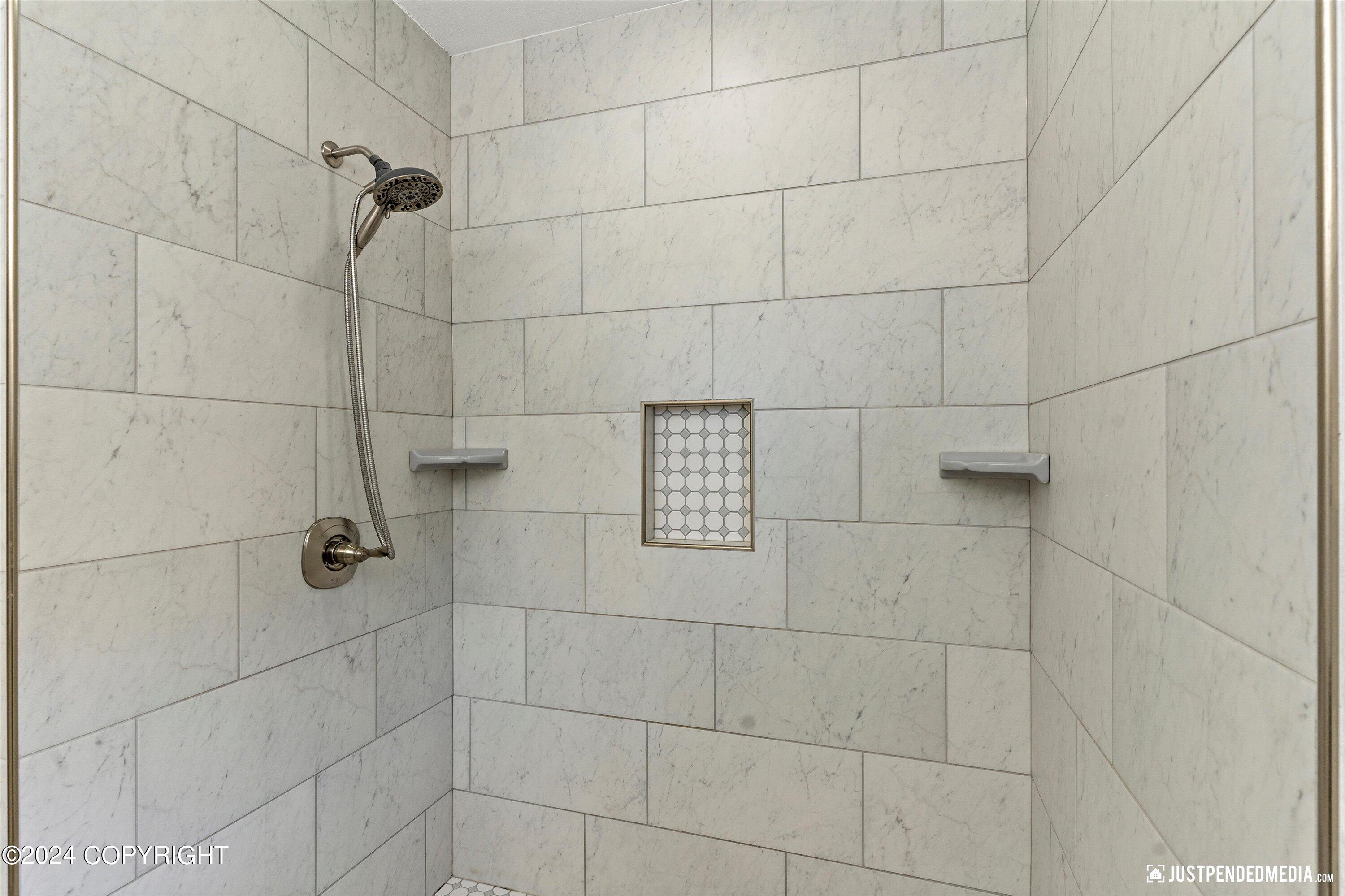 18632 Guillemot Circle