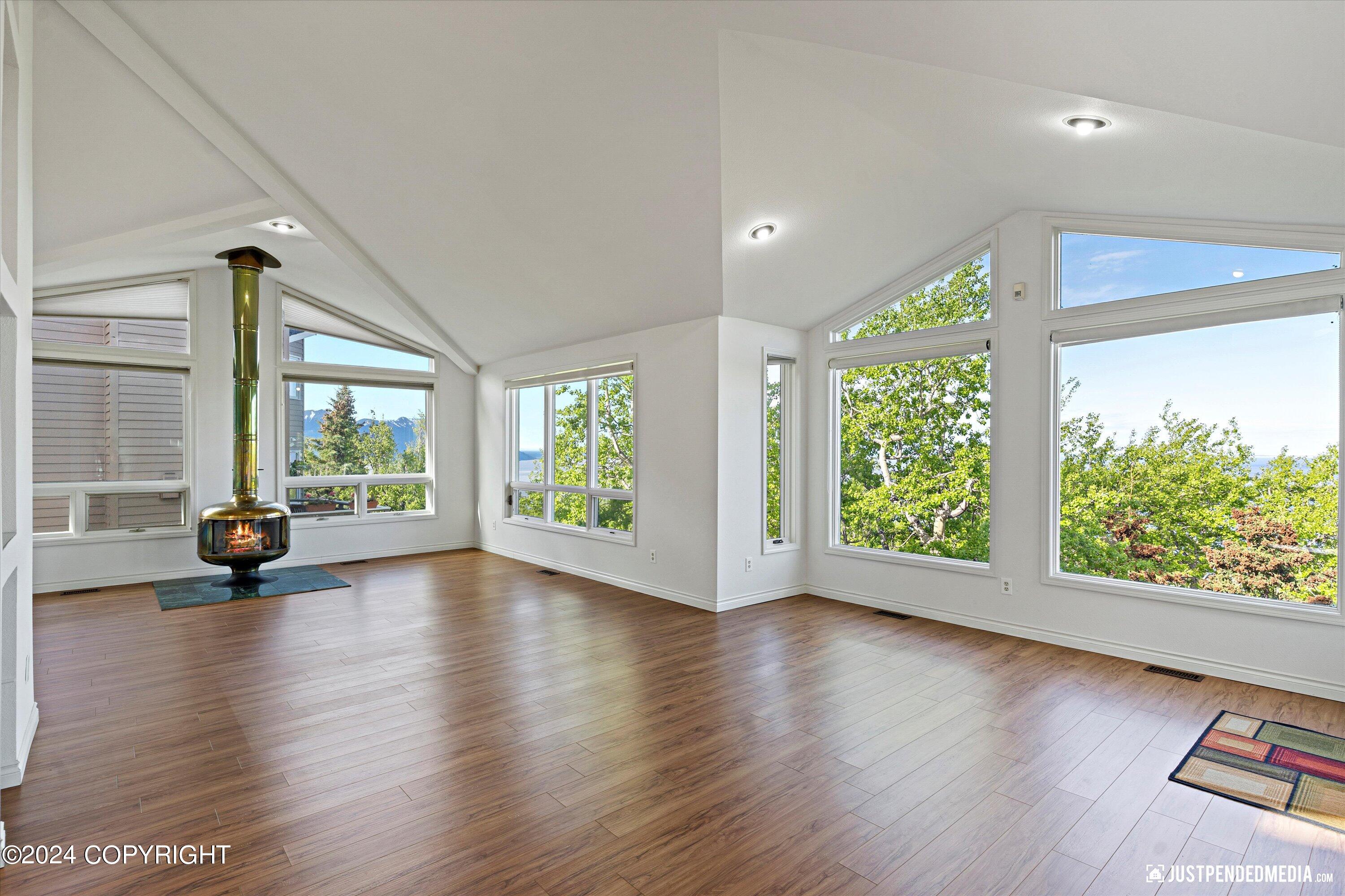 18632 Guillemot Circle