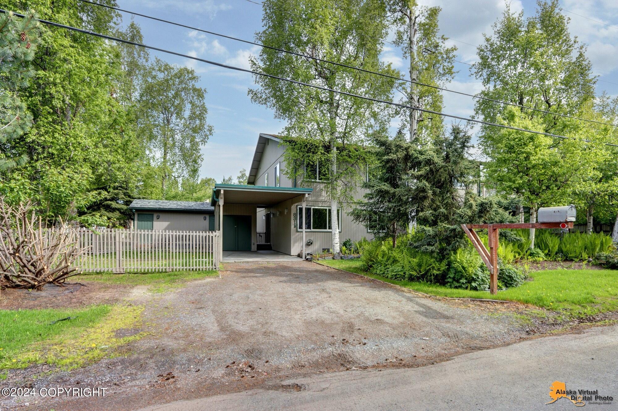 831 W 54th Avenue