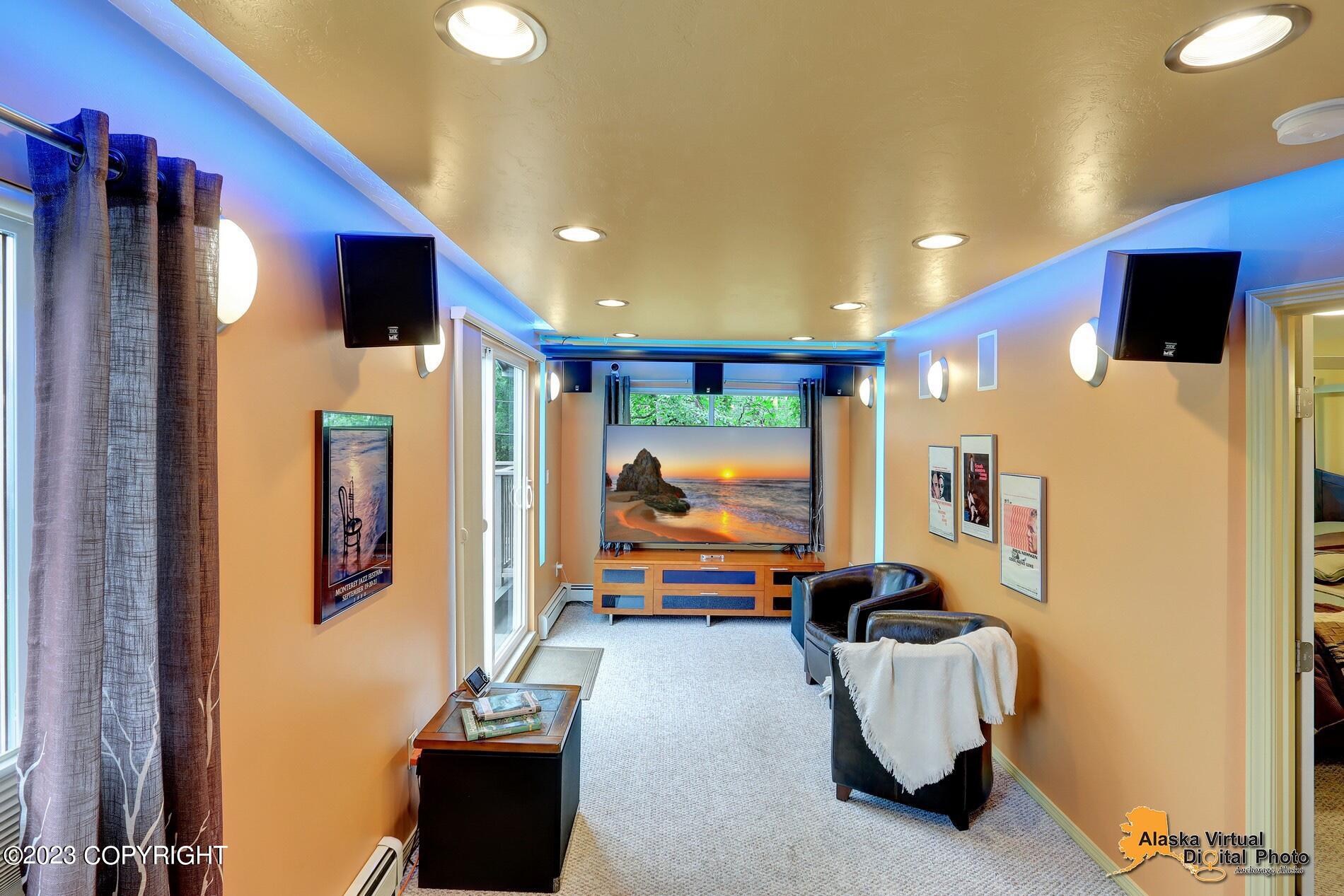 831 W 54th Avenue