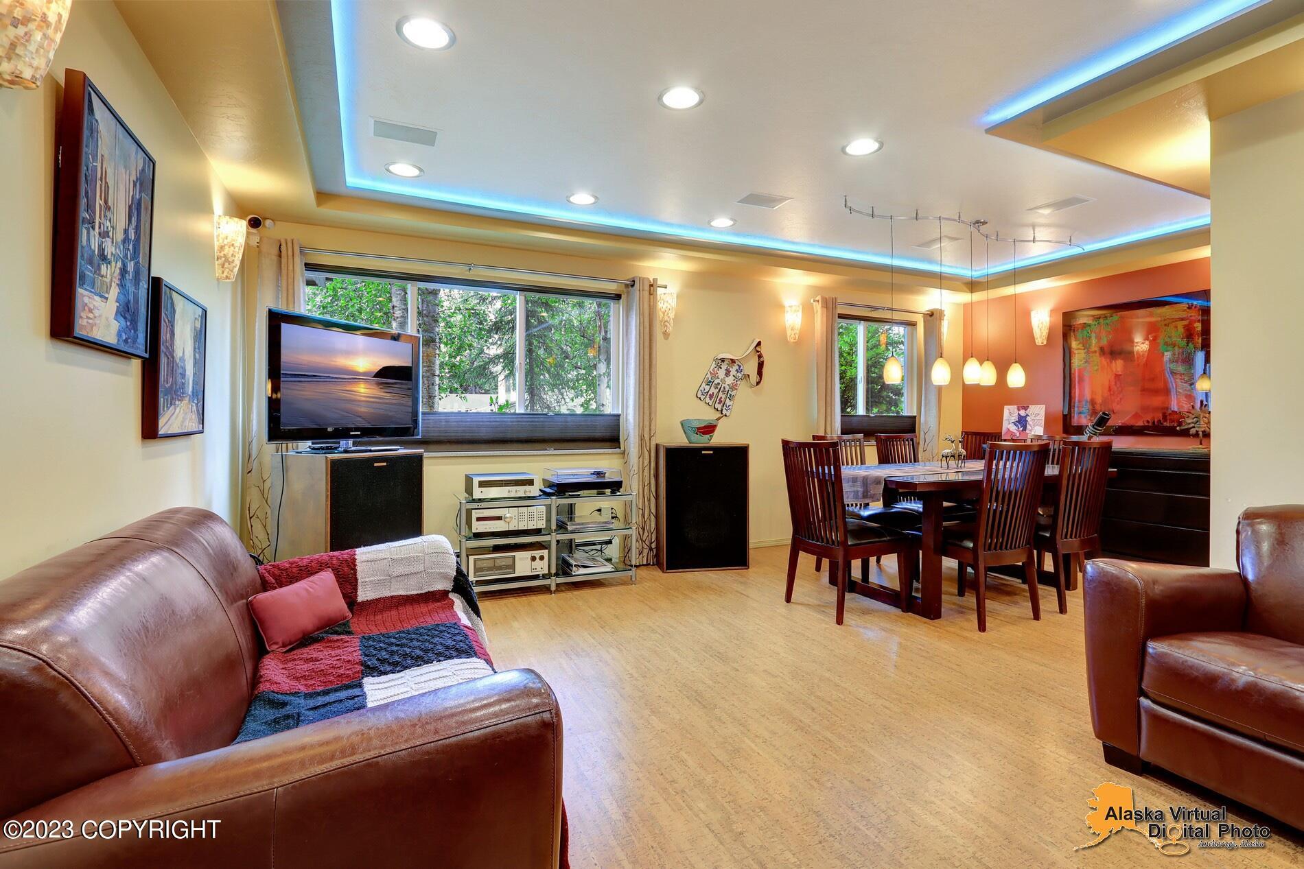 831 W 54th Avenue