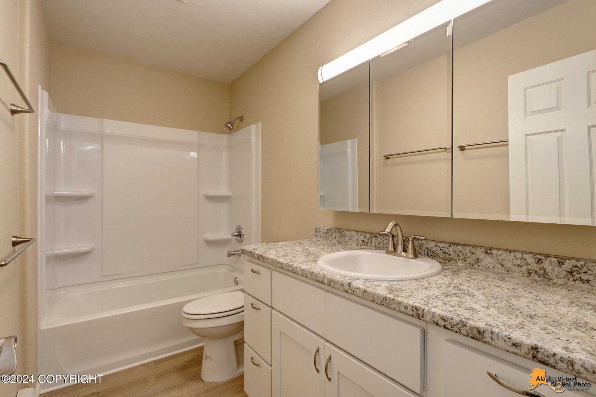 831 W 54th Avenue
