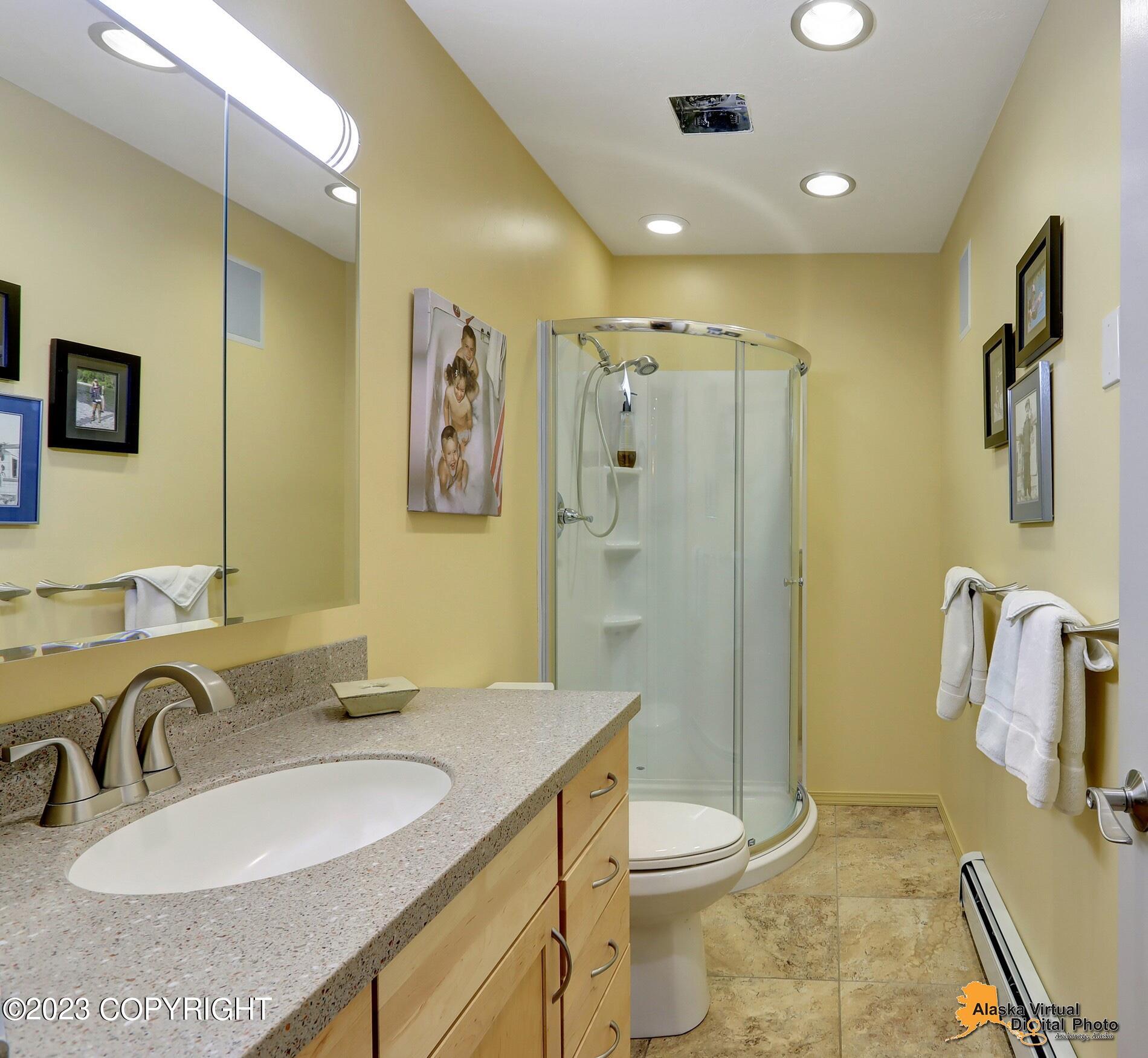 831 W 54th Avenue