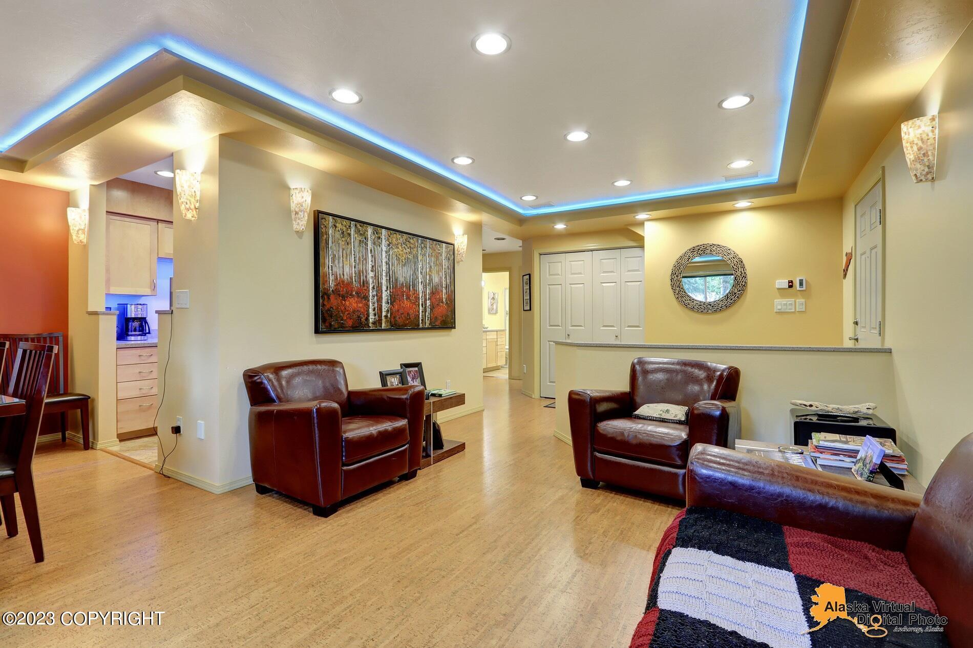 831 W 54th Avenue