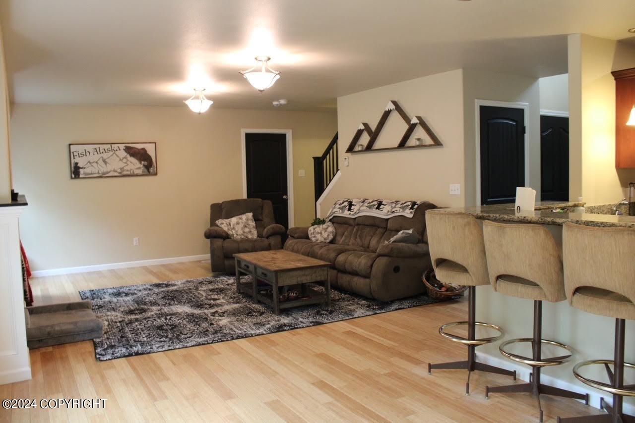 5923 E Summit Circle