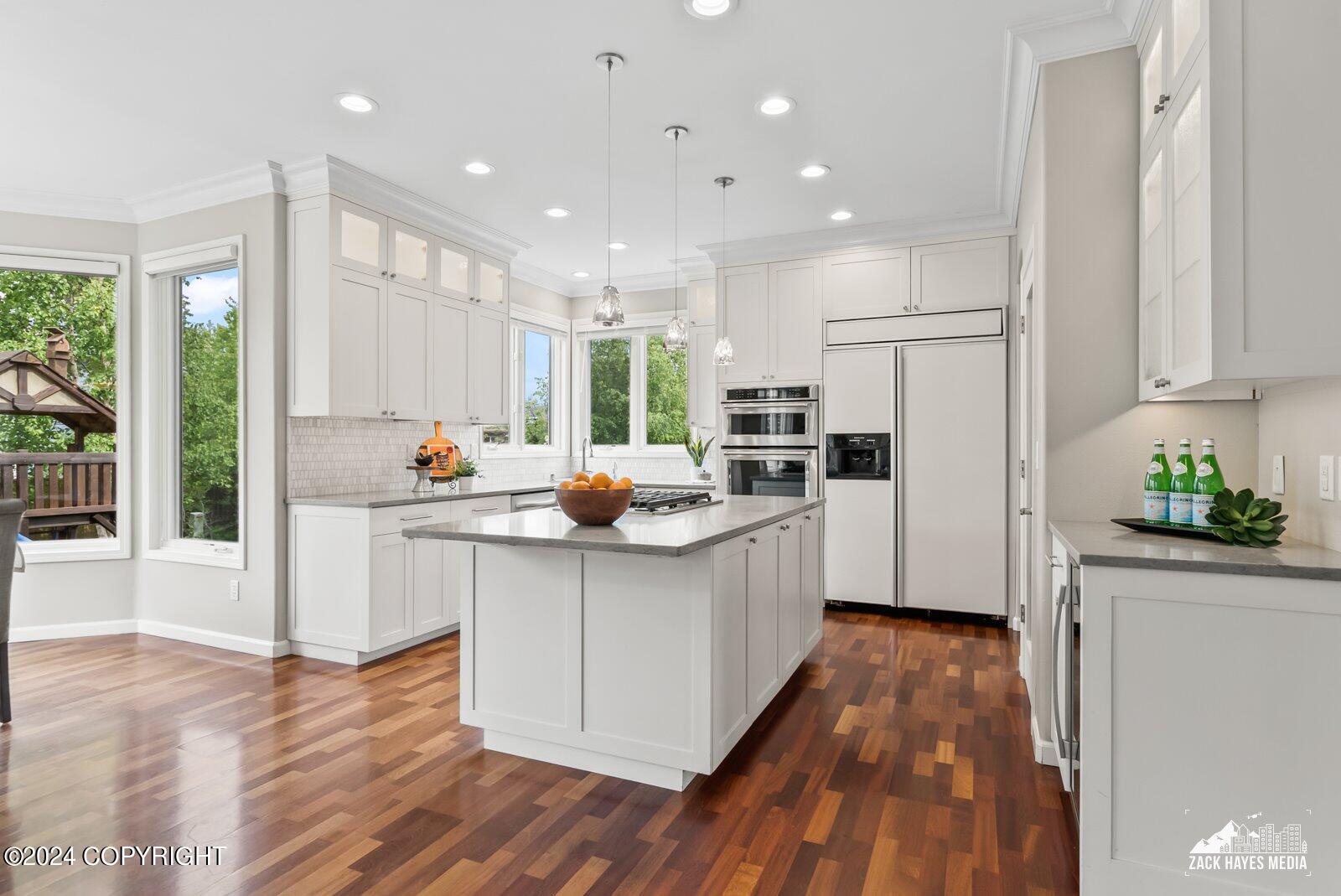 3401 Southbluff Circle