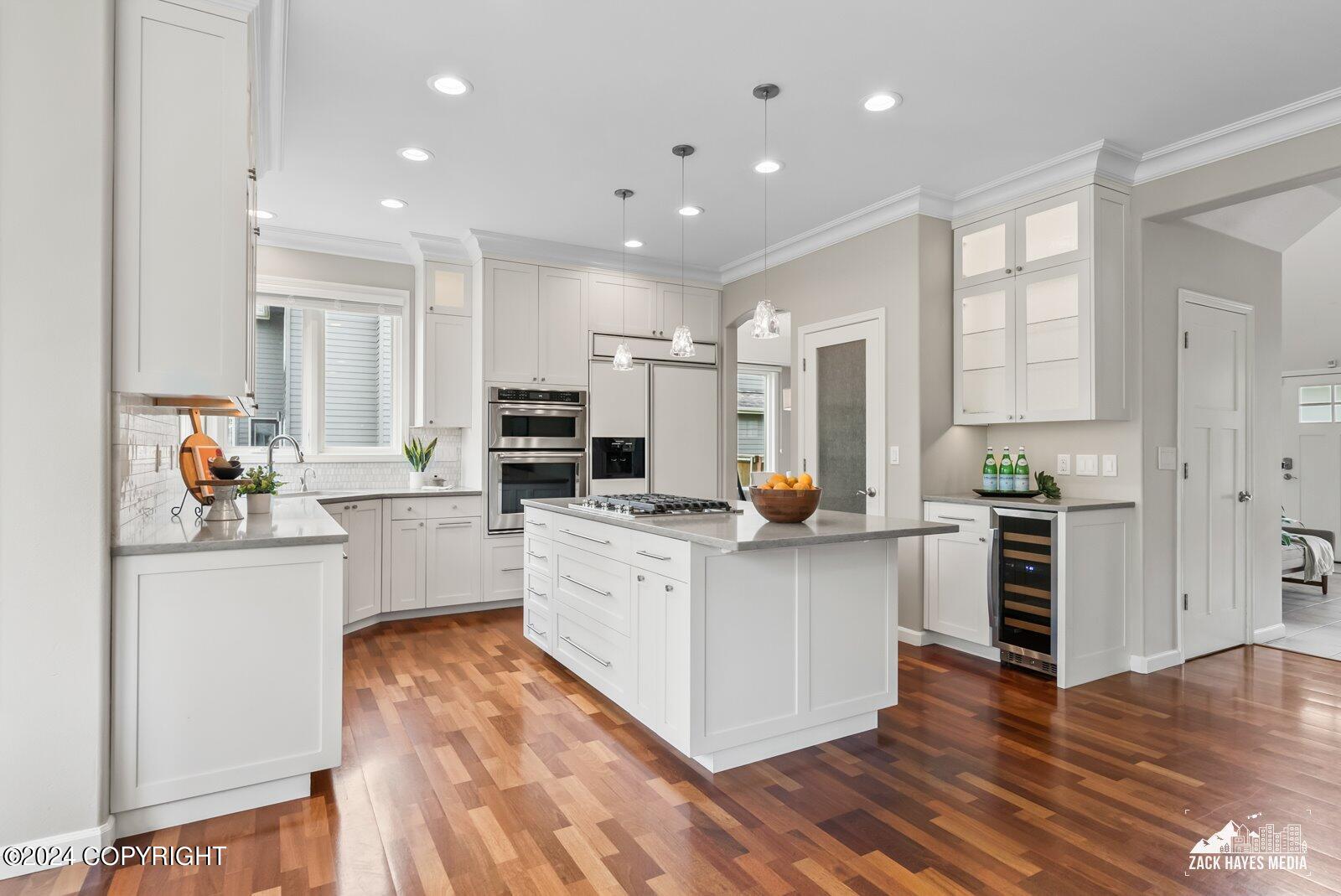 3401 Southbluff Circle