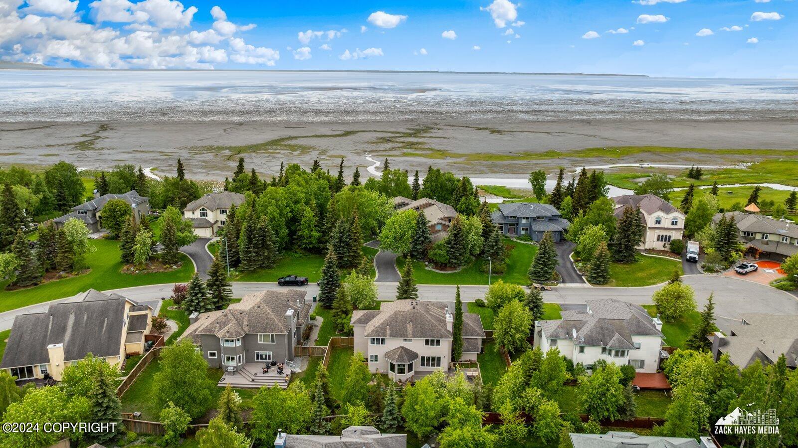 3401 Southbluff Circle