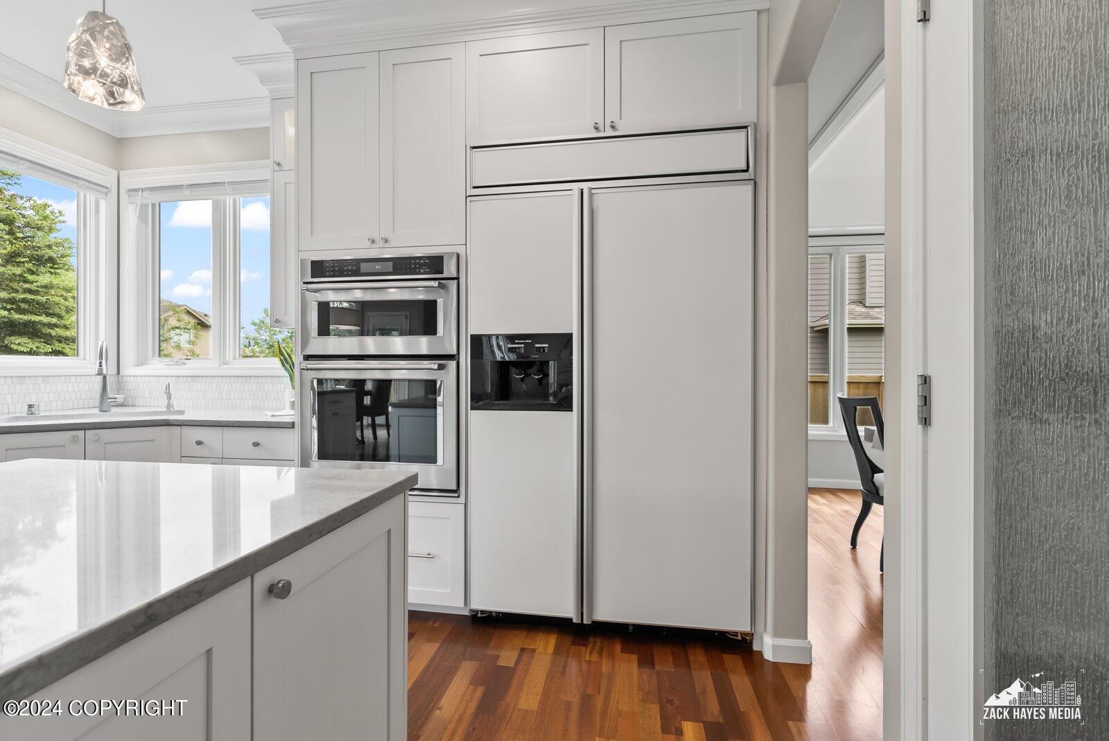 3401 Southbluff Circle