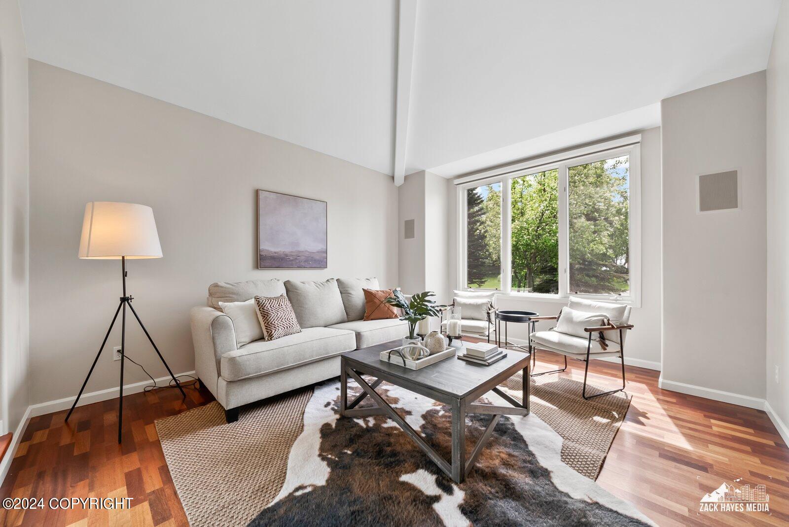 3401 Southbluff Circle