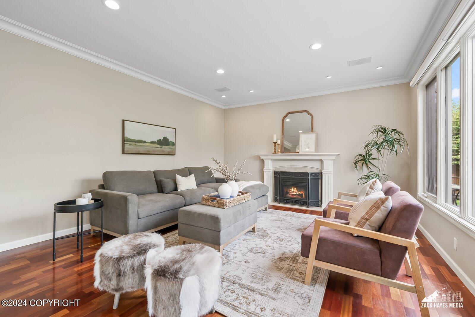 3401 Southbluff Circle