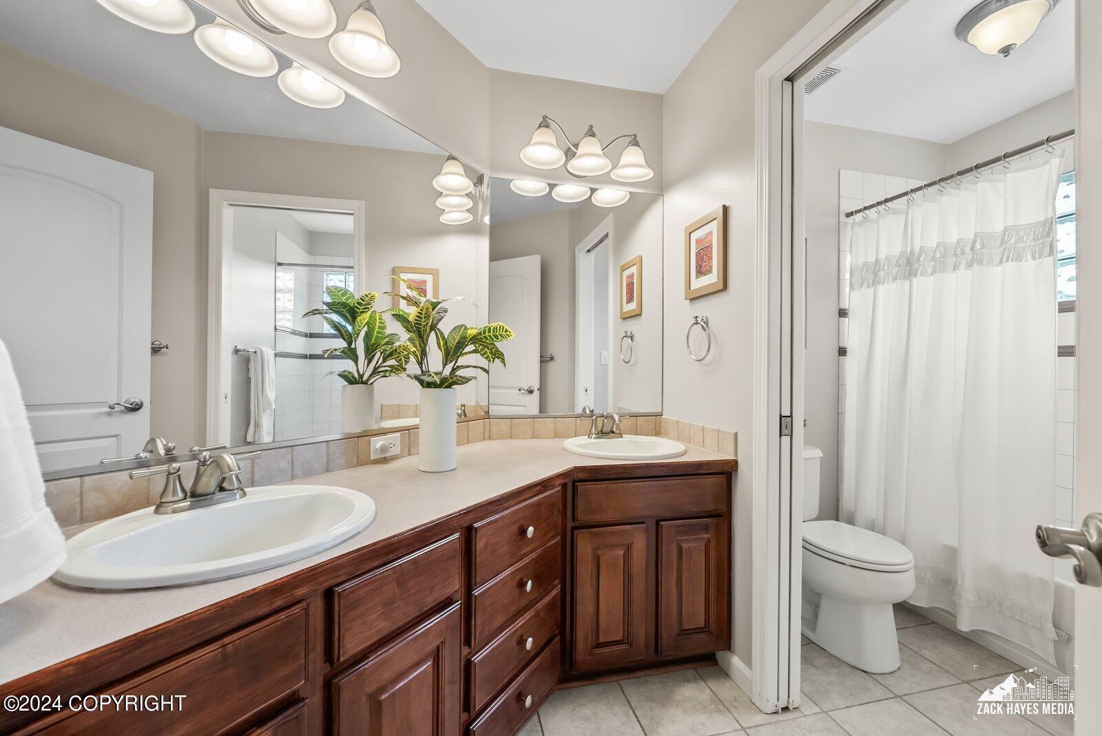 3401 Southbluff Circle