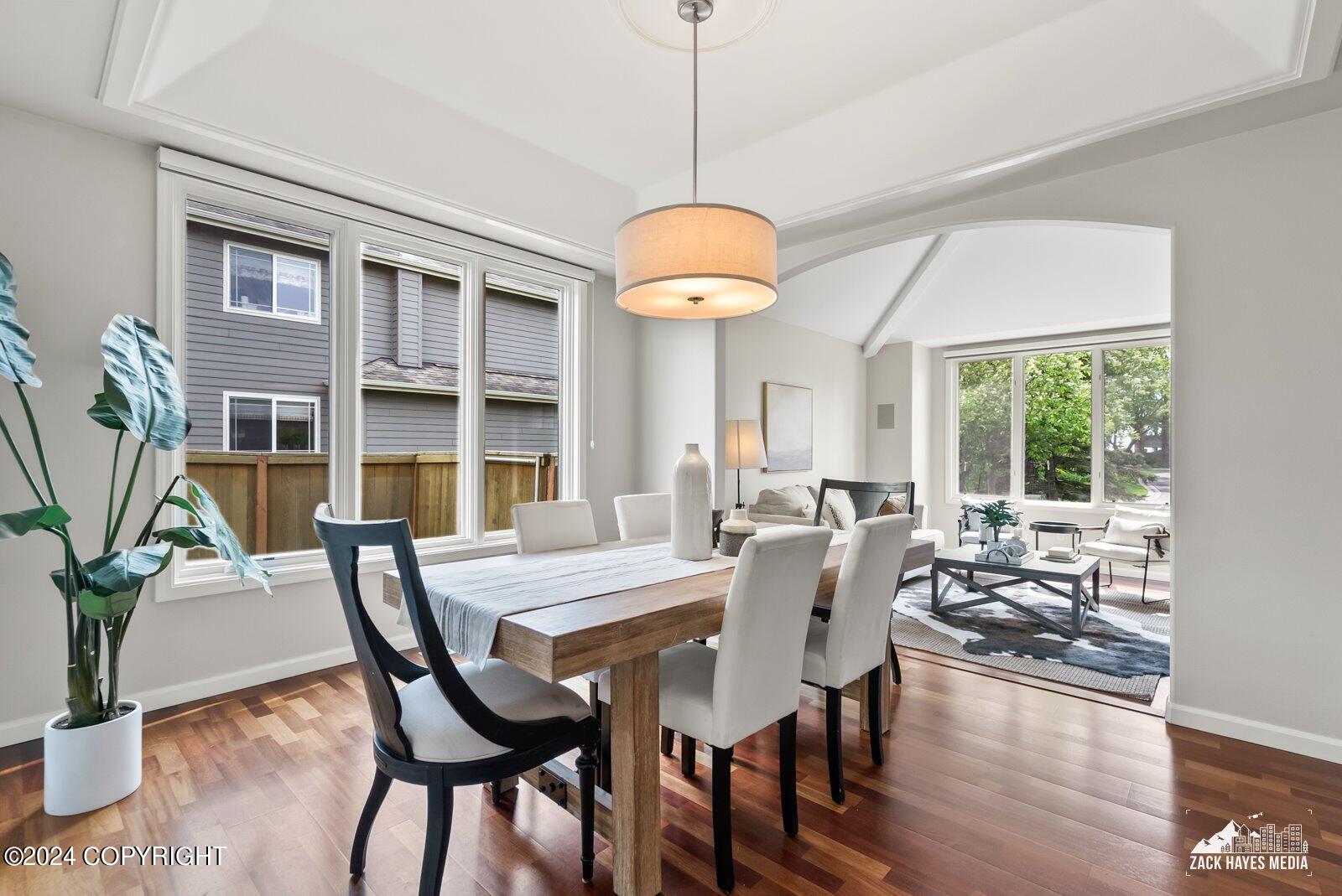 3401 Southbluff Circle