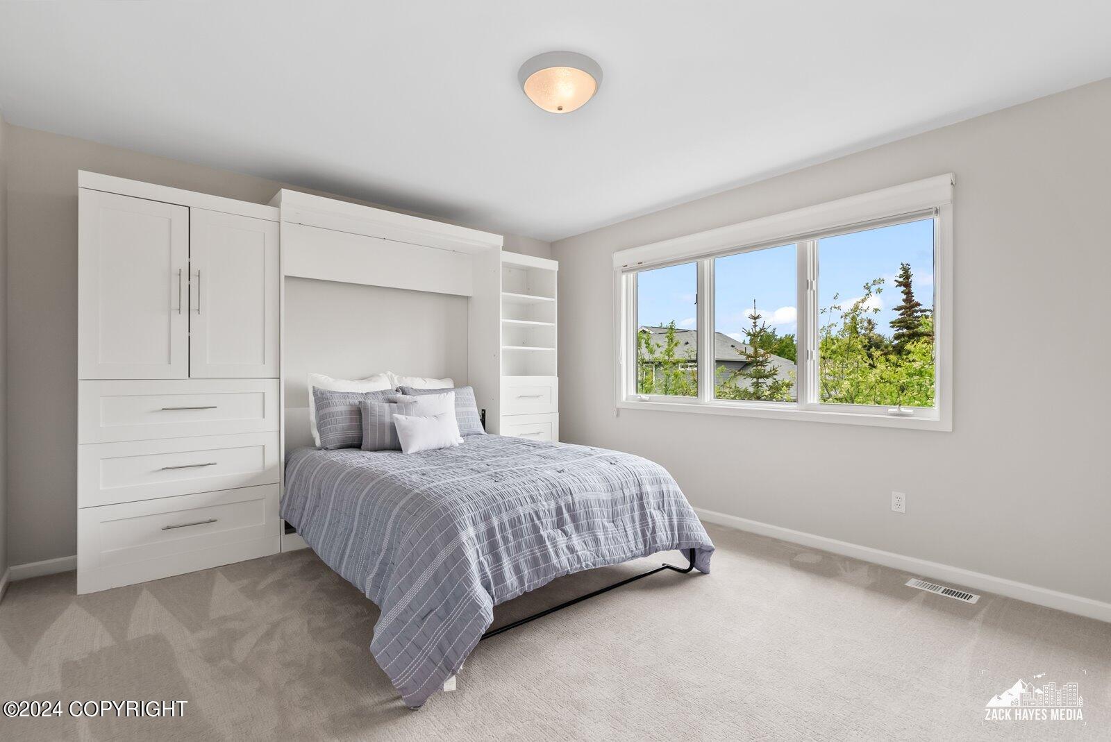 3401 Southbluff Circle