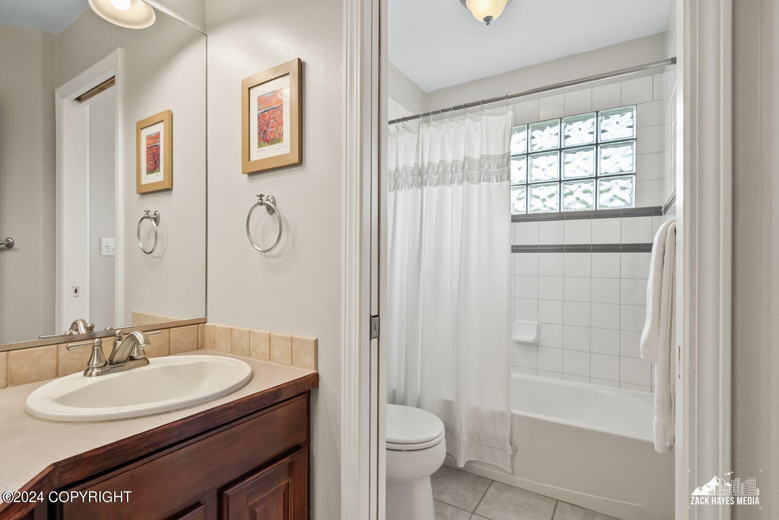 3401 Southbluff Circle