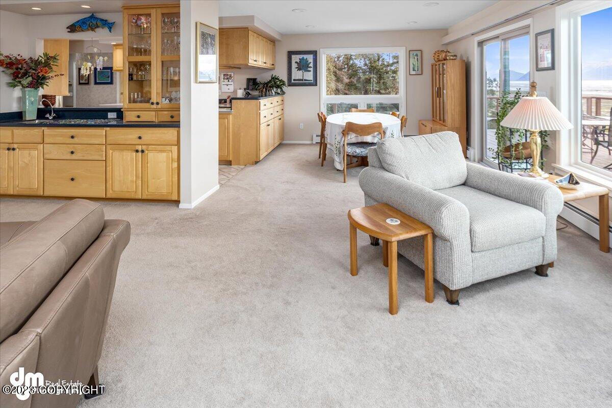 6222 W Dimond Boulevard