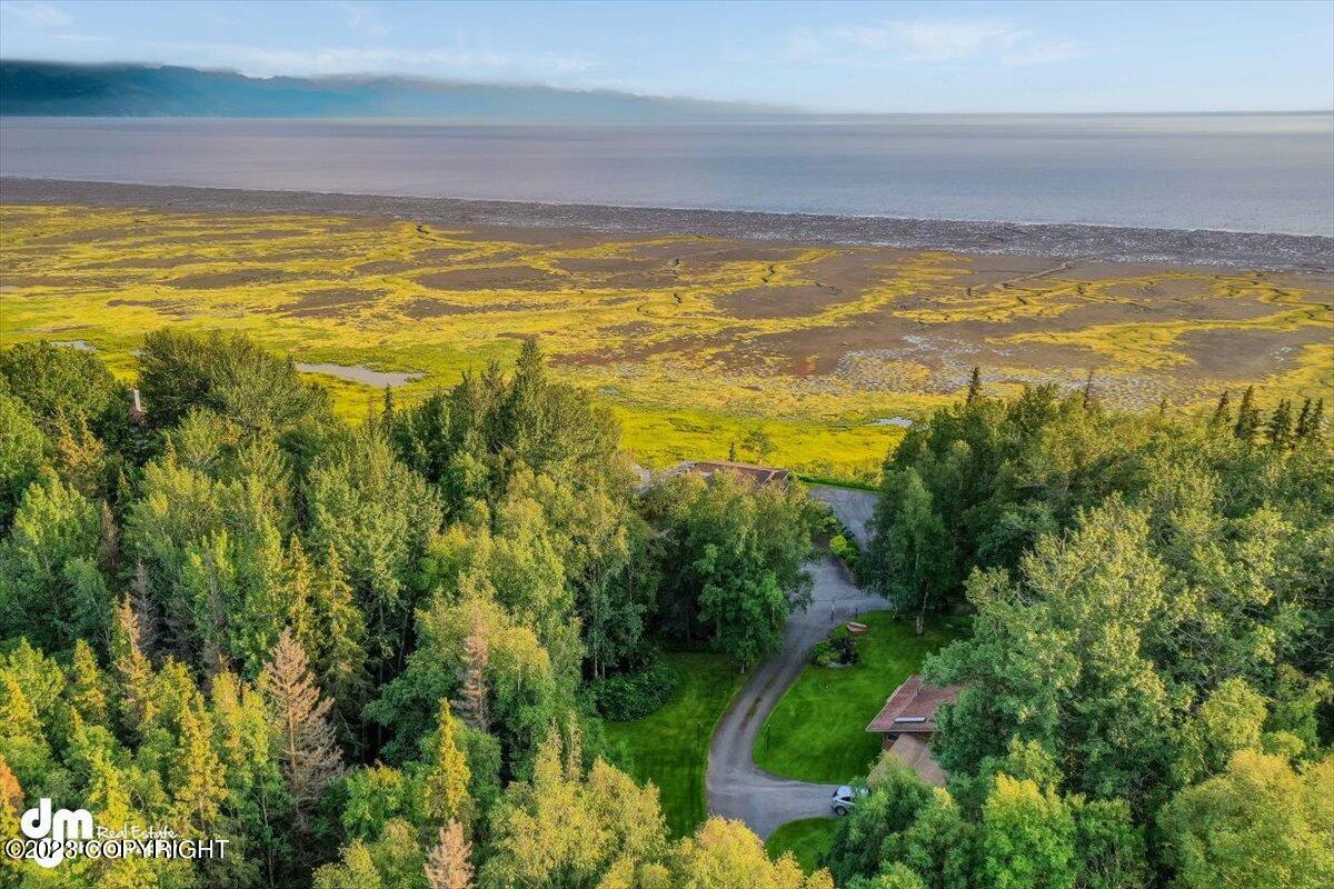 6222 W Dimond Boulevard