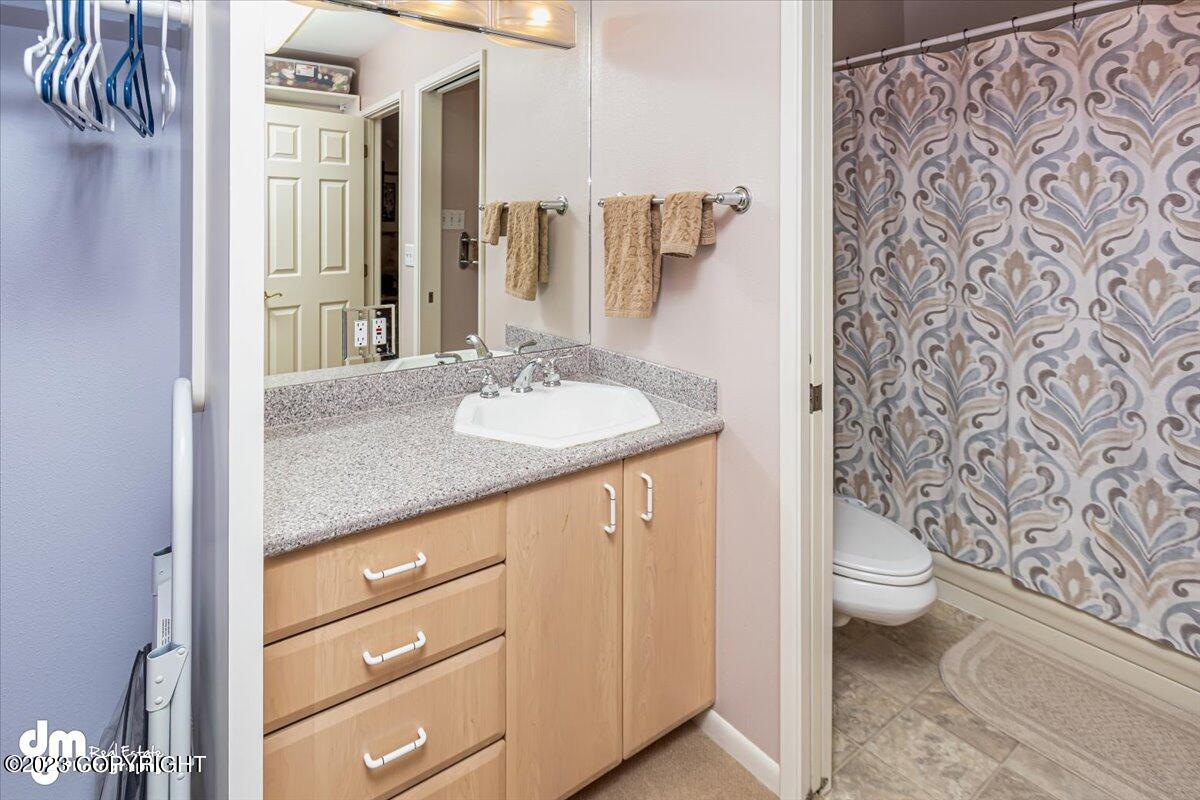 6222 W Dimond Boulevard