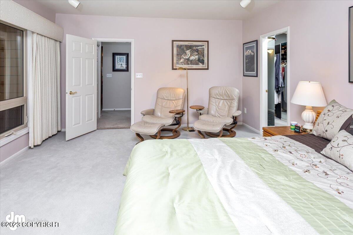 6222 W Dimond Boulevard