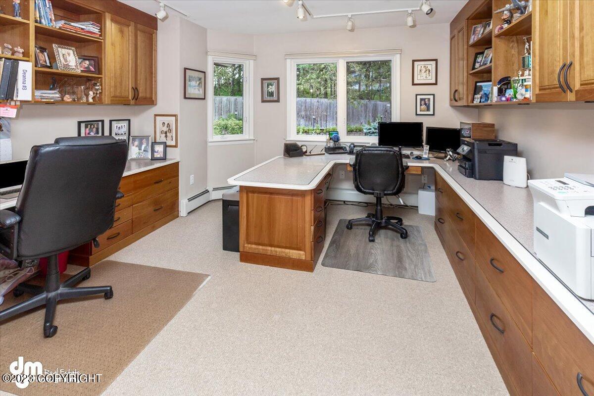 6222 W Dimond Boulevard