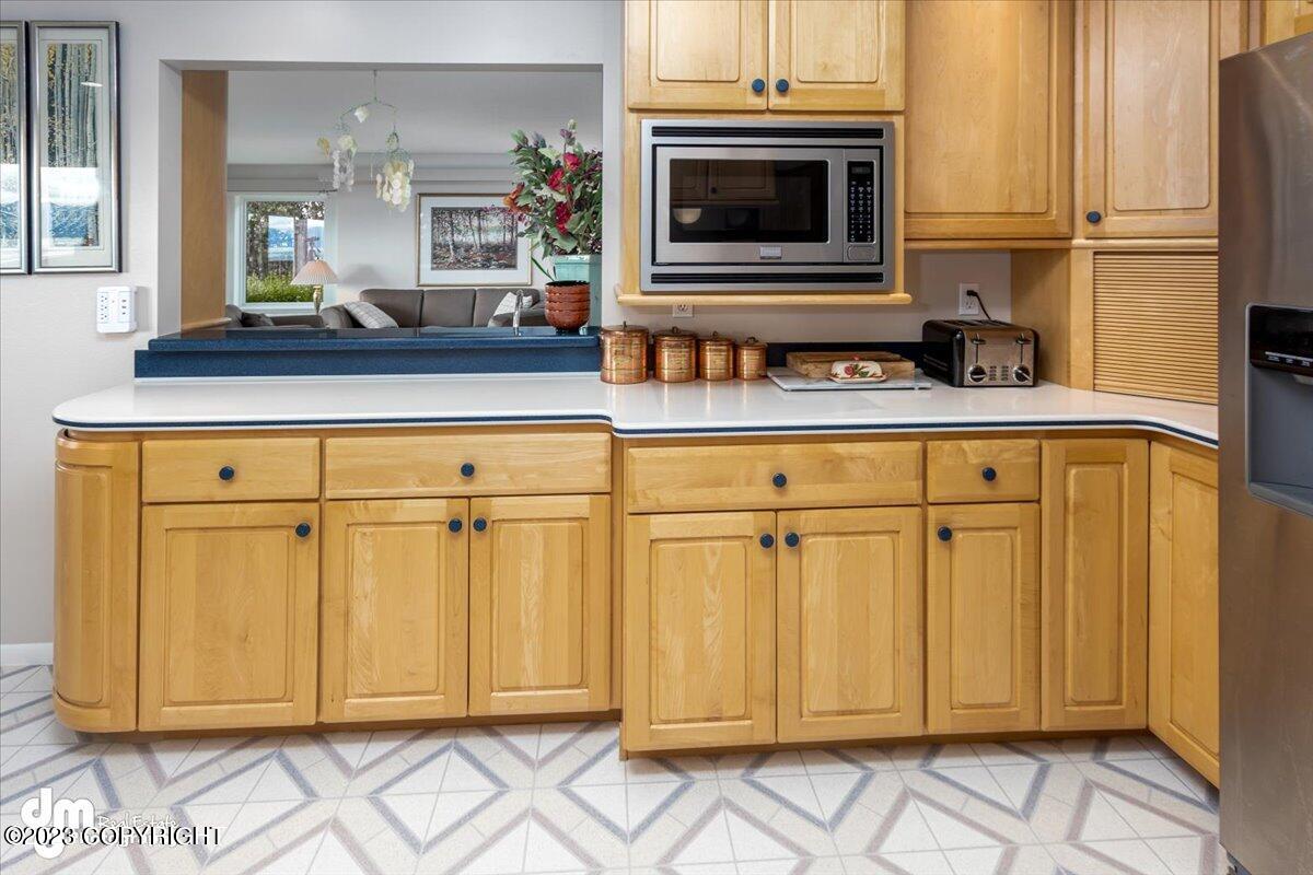 6222 W Dimond Boulevard