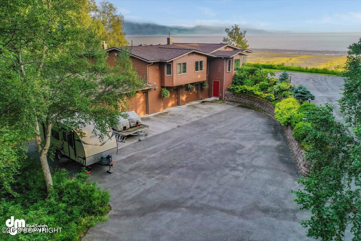 6222 W Dimond Boulevard