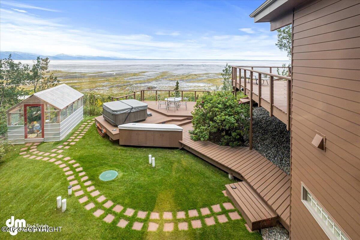 6222 W Dimond Boulevard