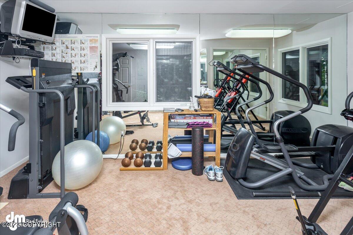 6222 W Dimond Boulevard