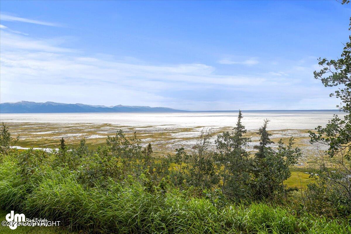 6222 W Dimond Boulevard