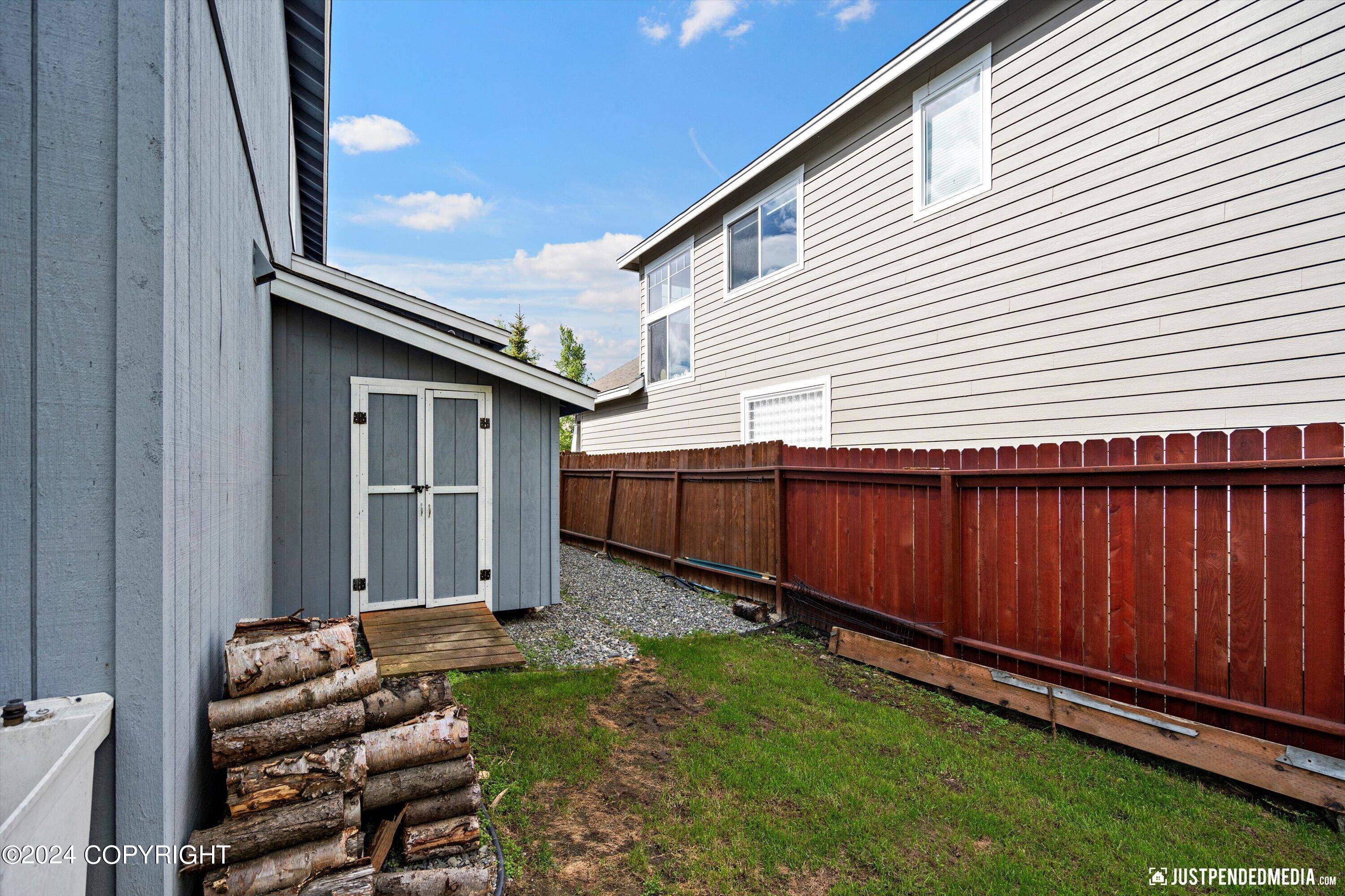 3332 Morgan Loop