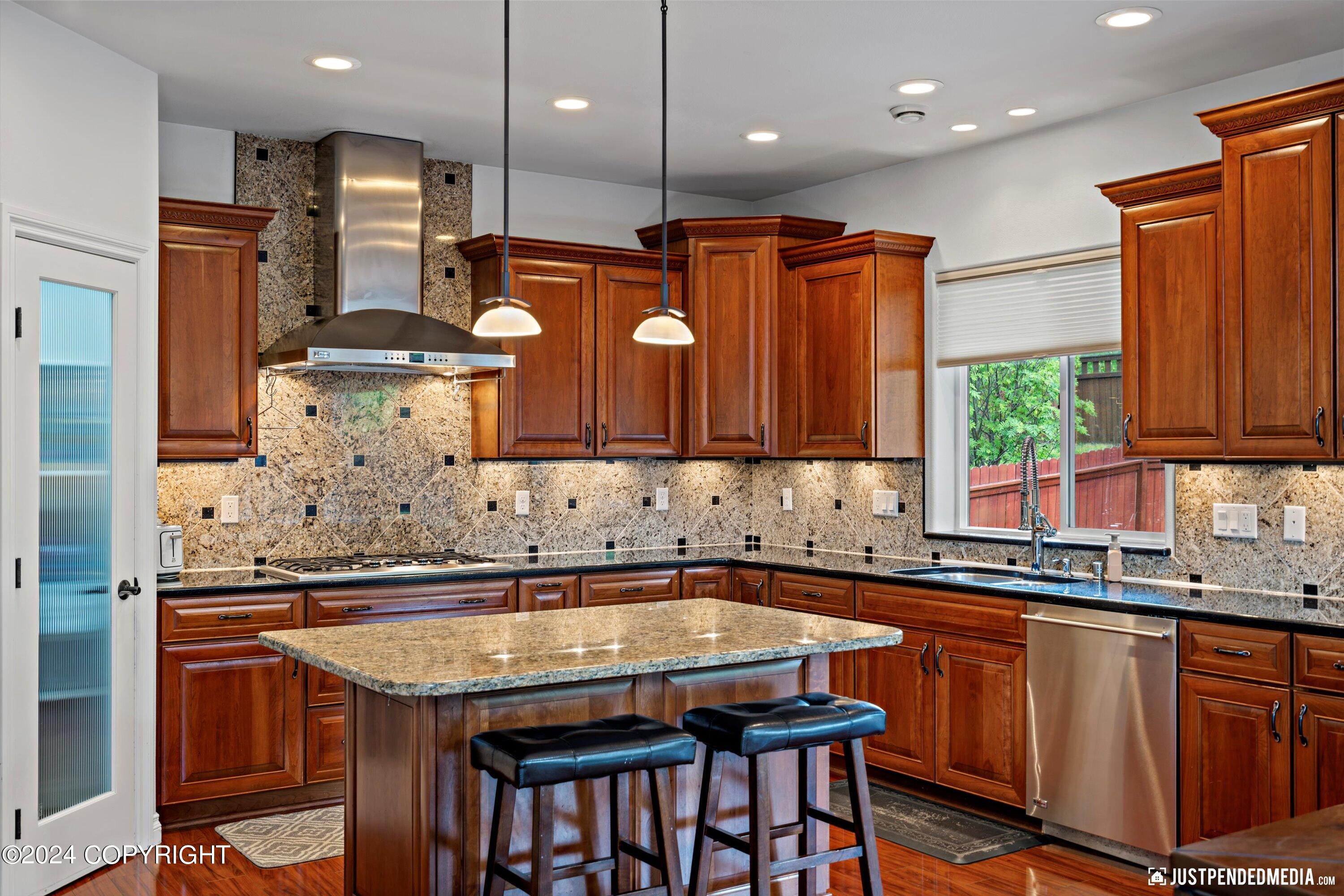 3332 Morgan Loop