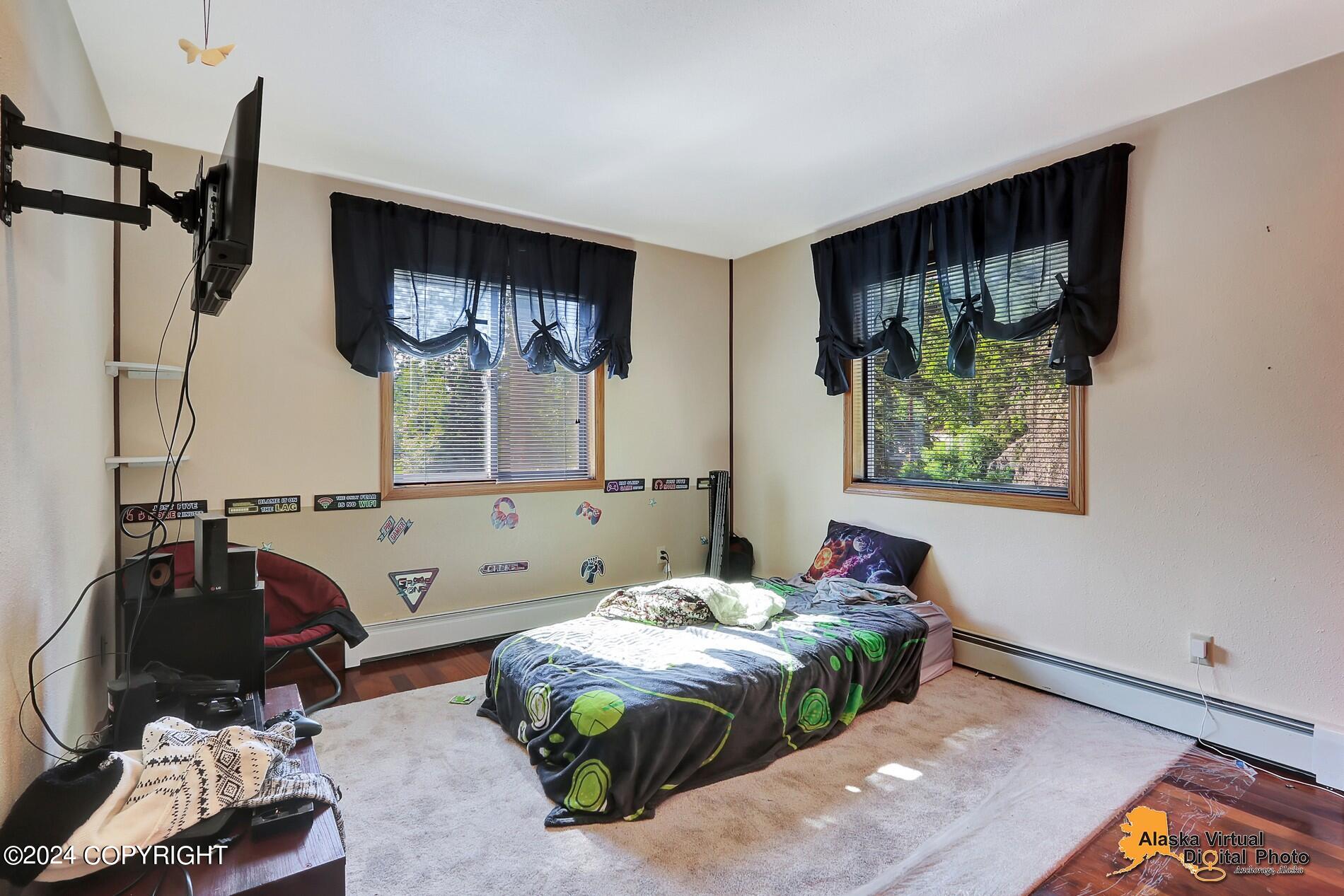 19444 Beverly Avenue