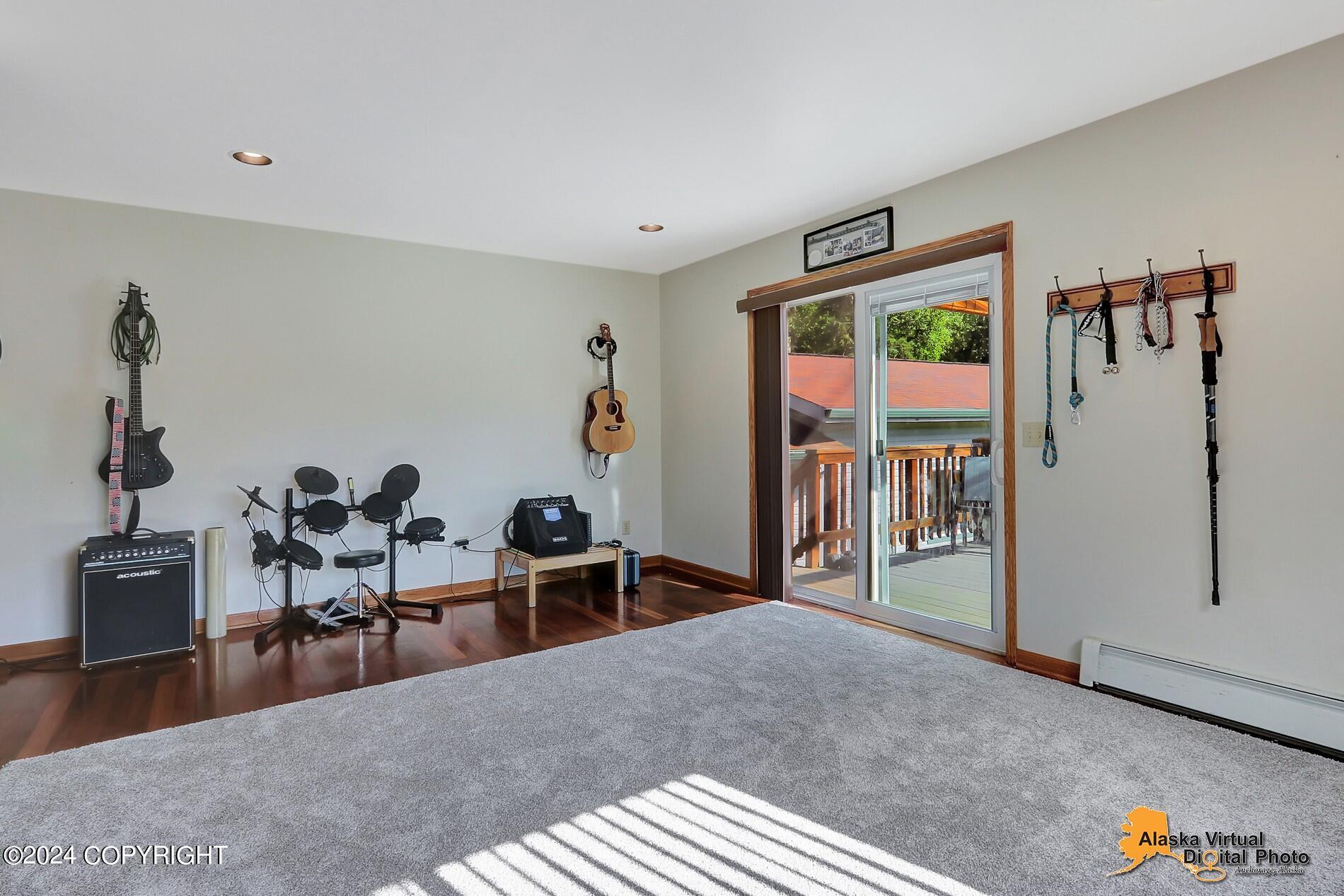 19444 Beverly Avenue