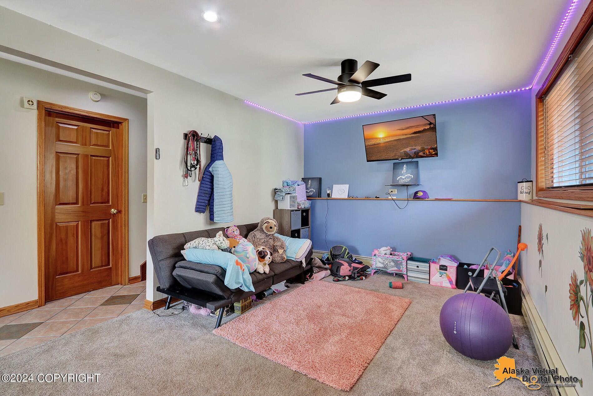 19444 Beverly Avenue