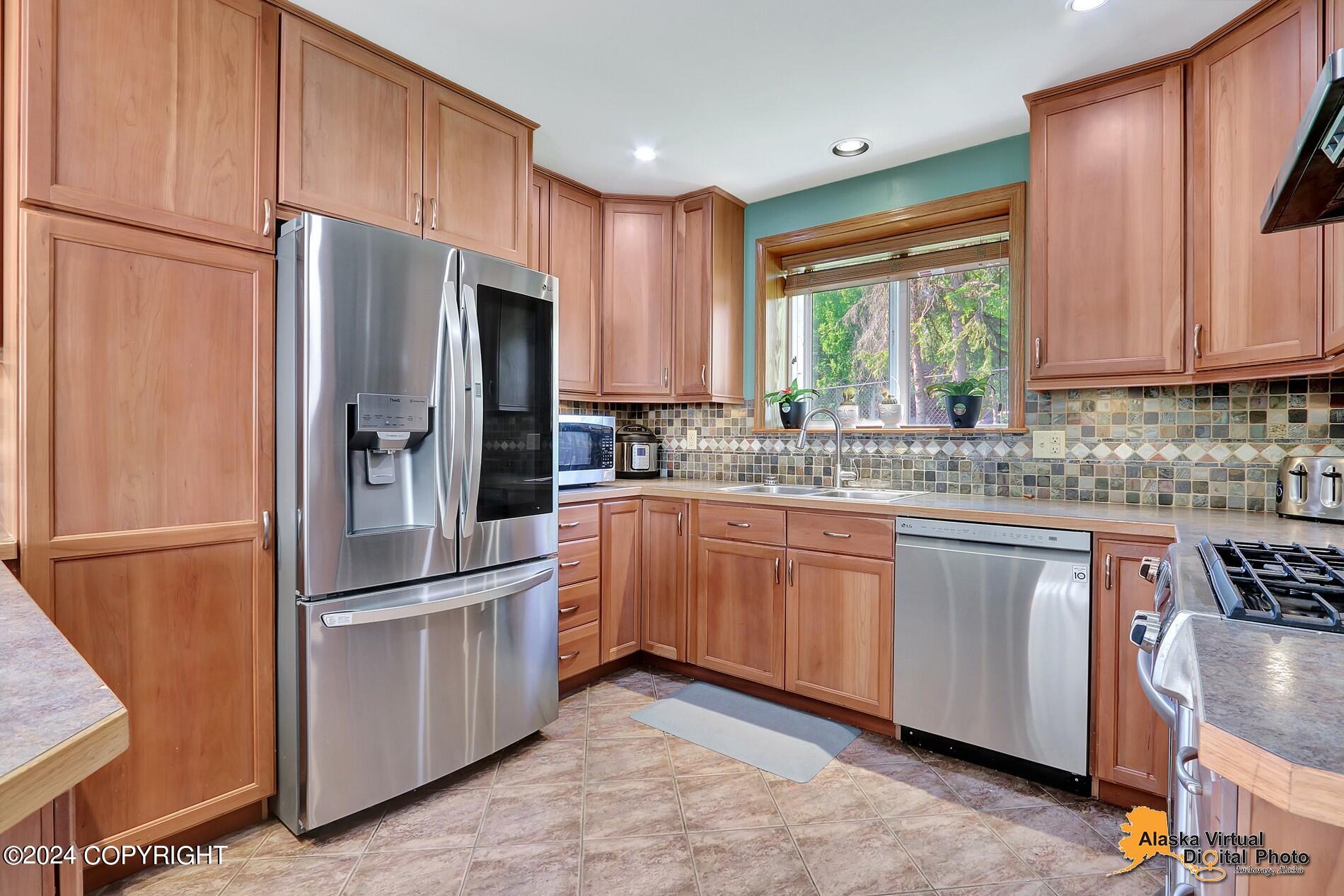 19444 Beverly Avenue