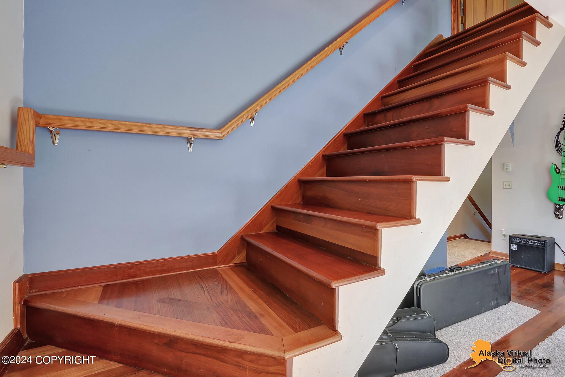 19444 Beverly Avenue