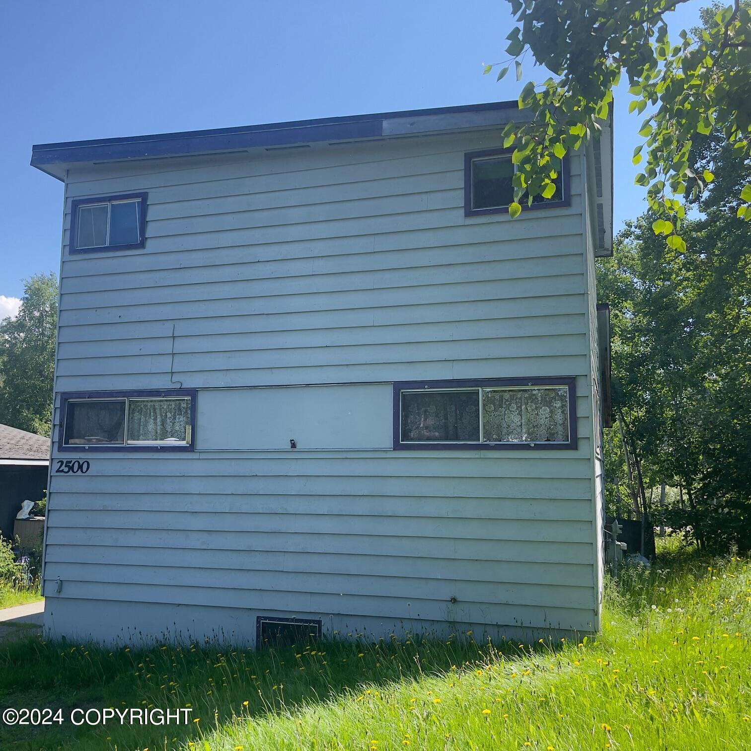 2500 W 29th Avenue