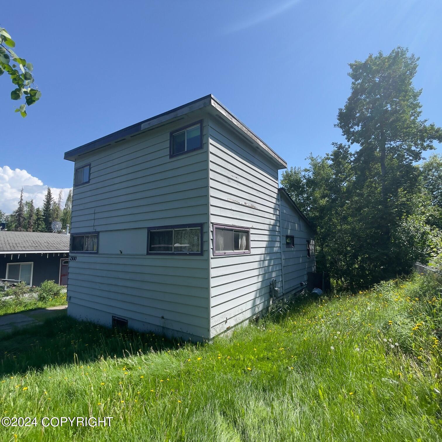 2500 W 29th Avenue