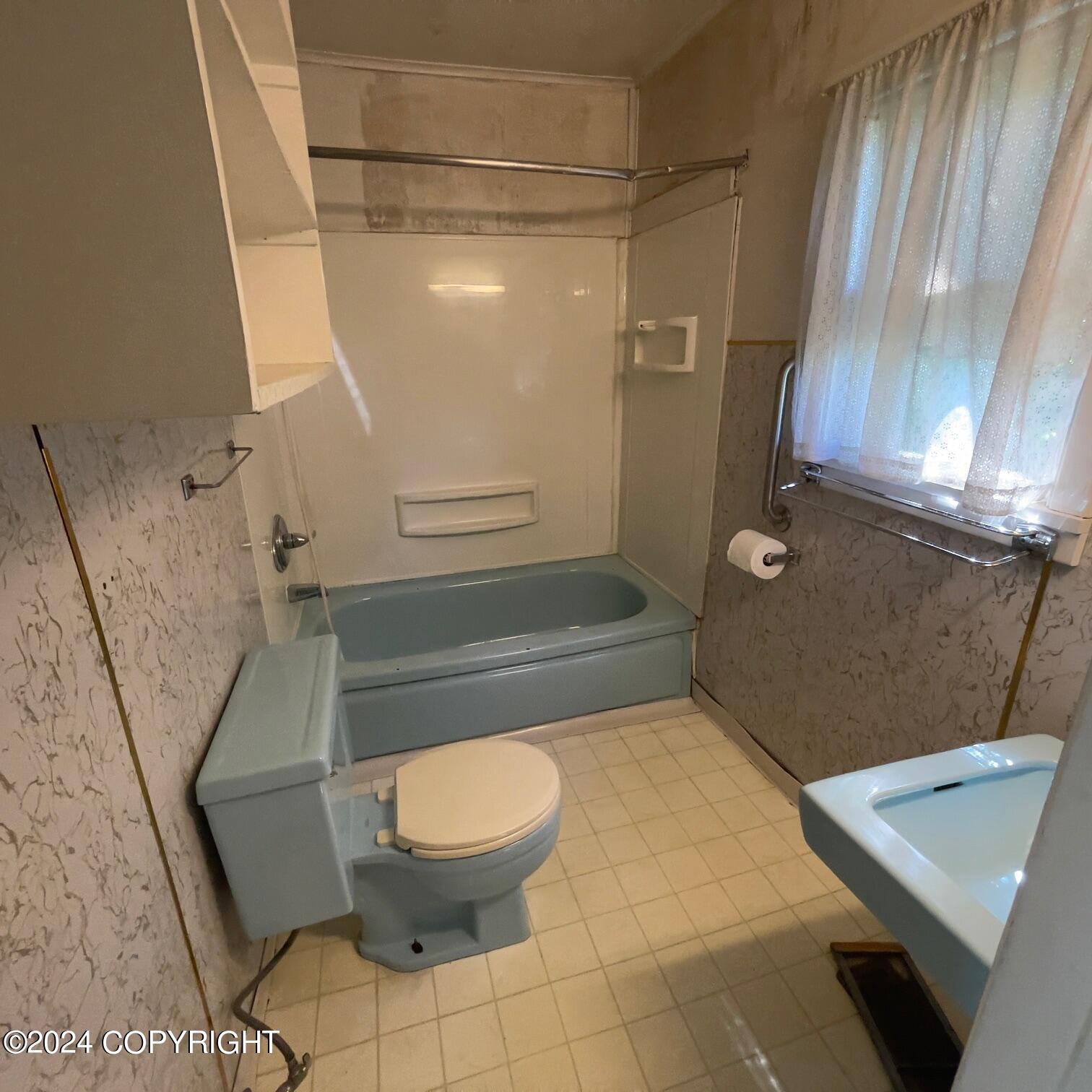 2500 W 29th Avenue