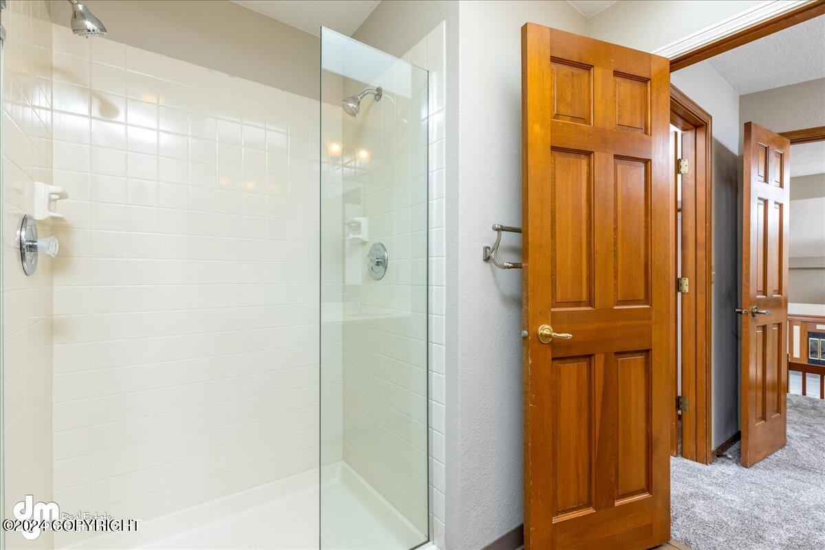 20120 New England Drive