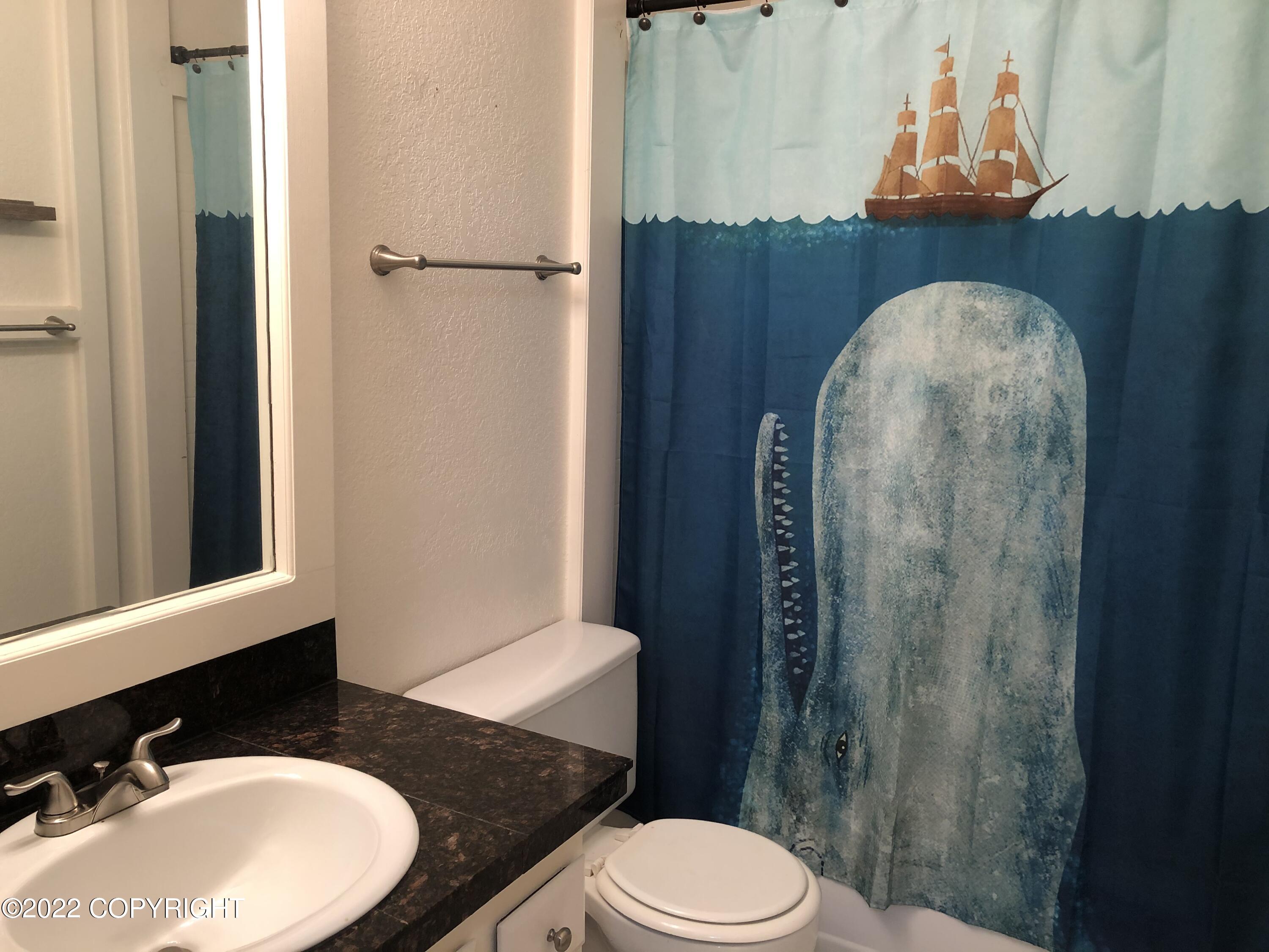 754 W 16th Avenue # 8 Unit: #8