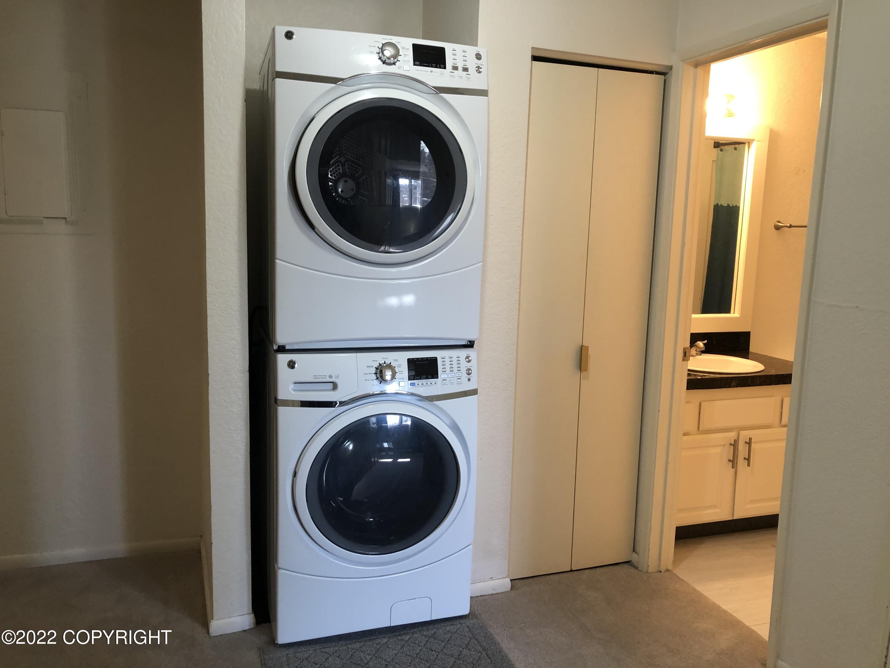 754 W 16th Avenue # 8 Unit: #8