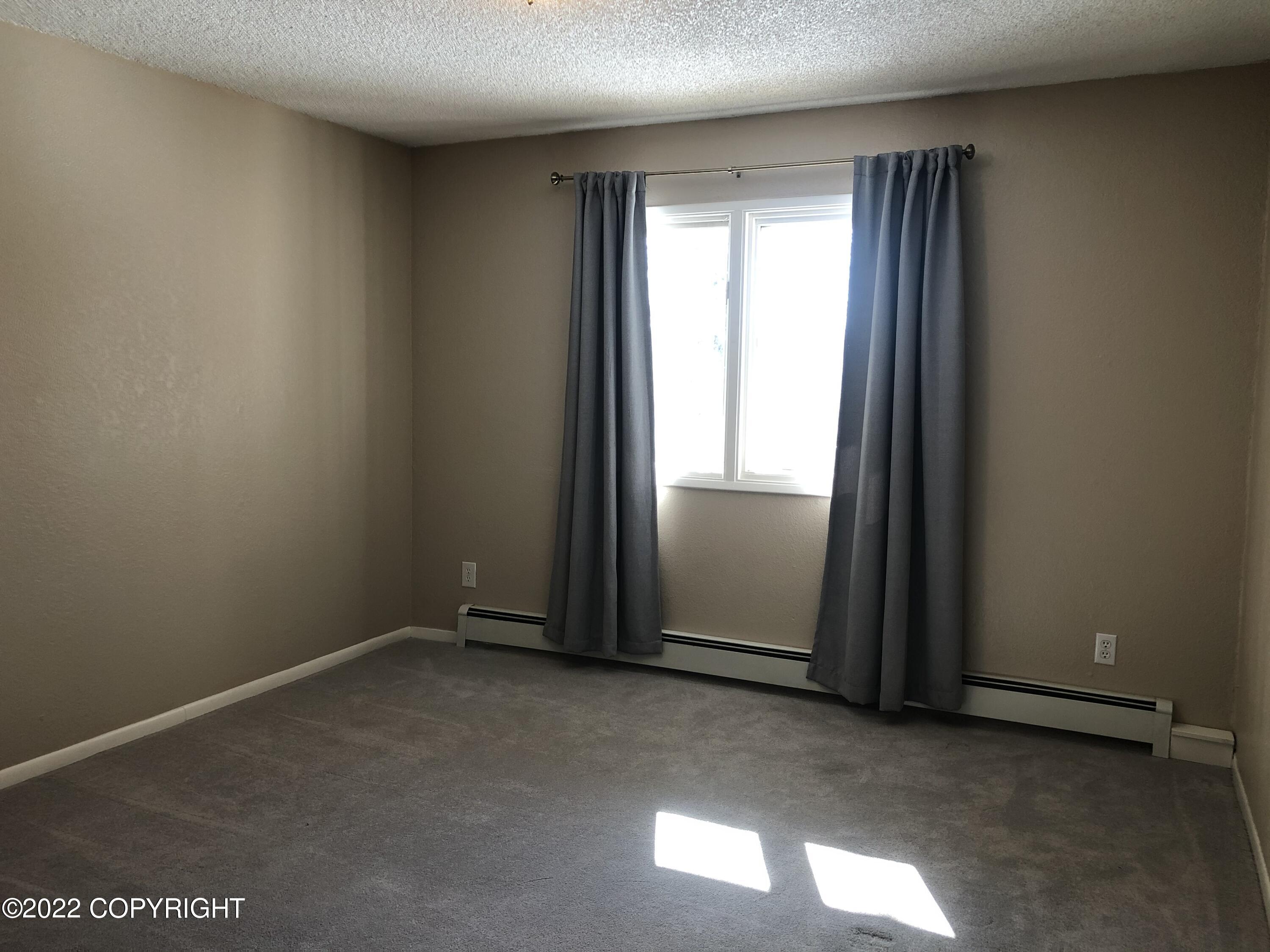 754 W 16th Avenue # 8 Unit: #8