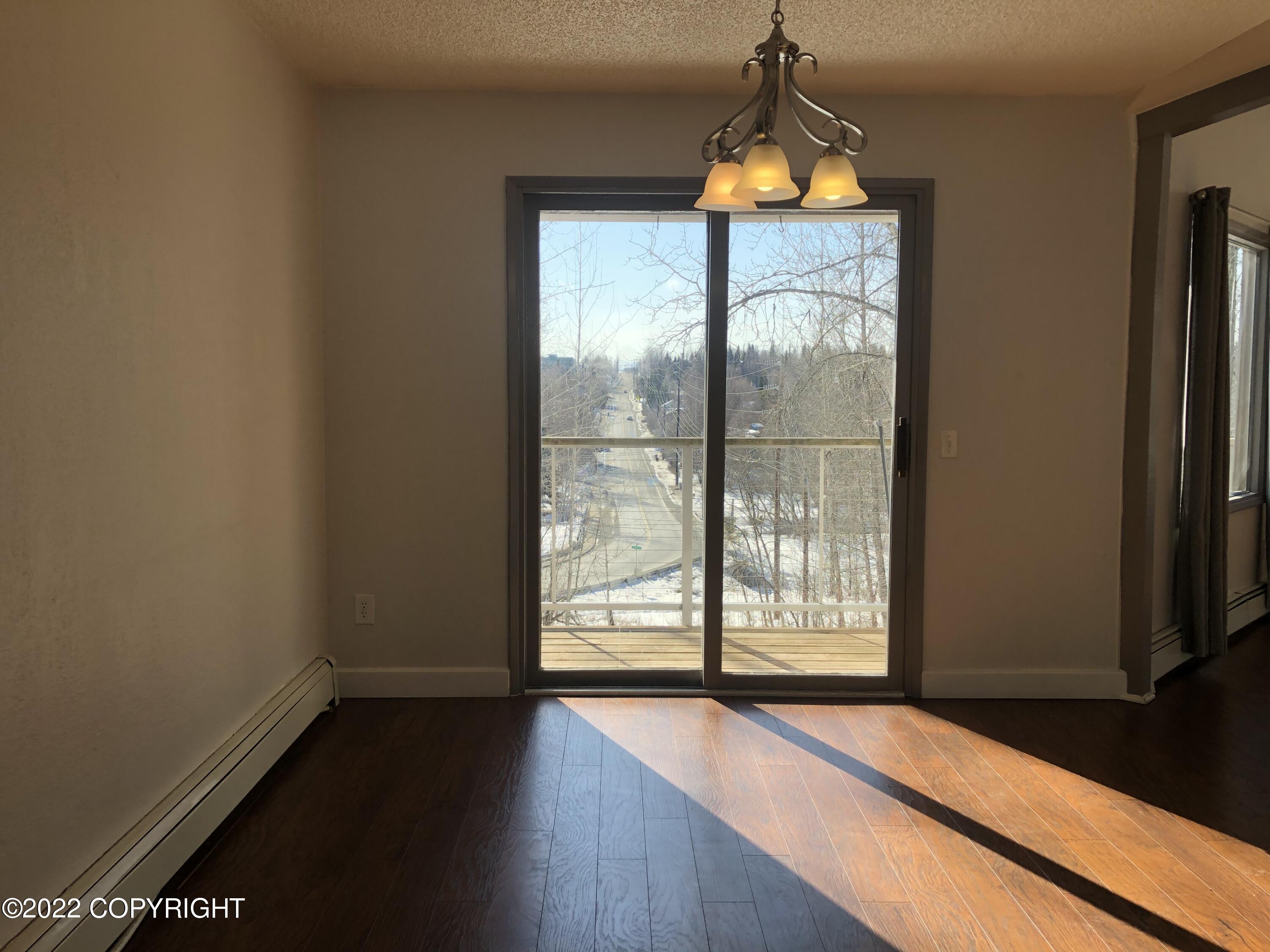 754 W 16th Avenue # 8 Unit: #8