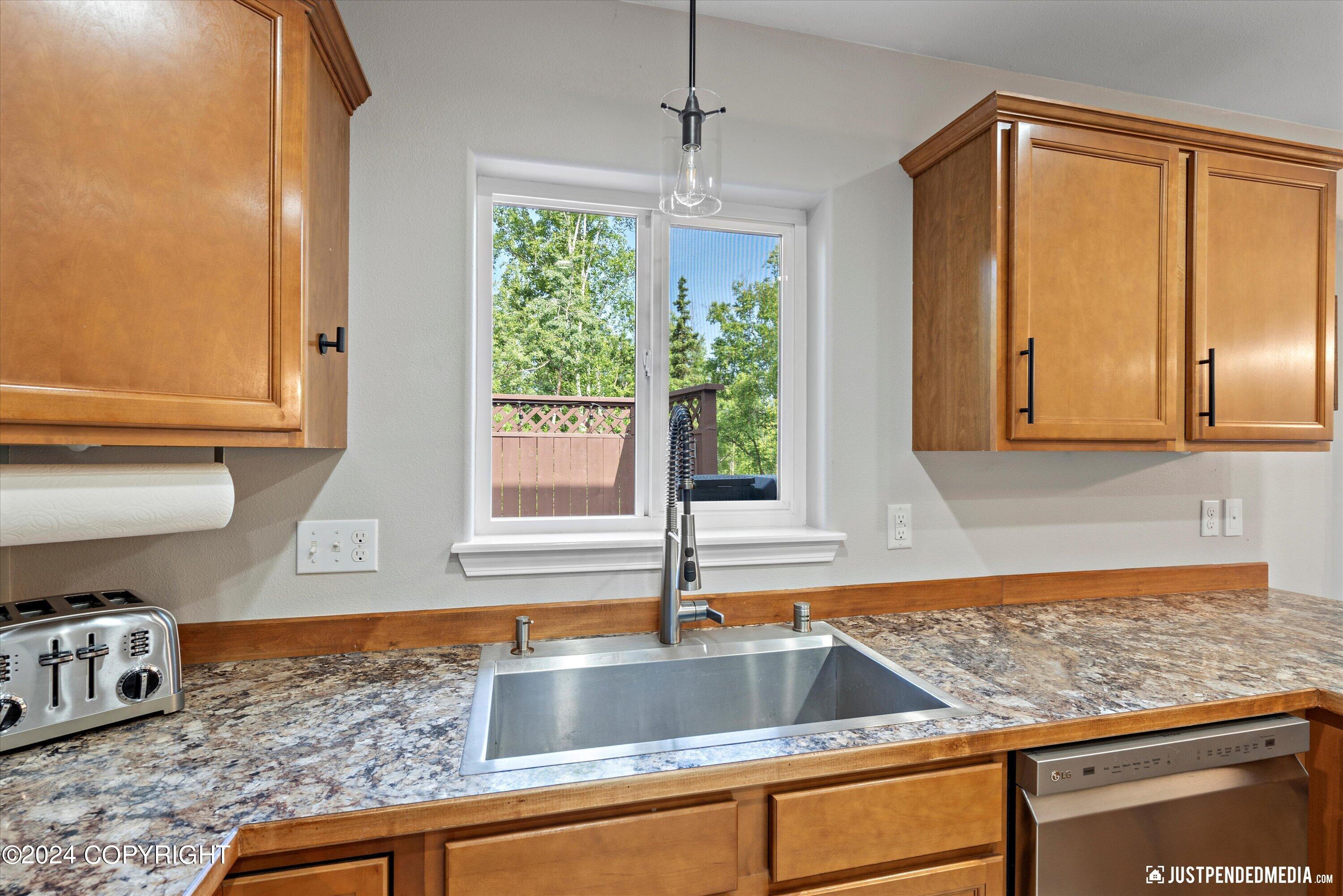 17405 S Juanita Loop