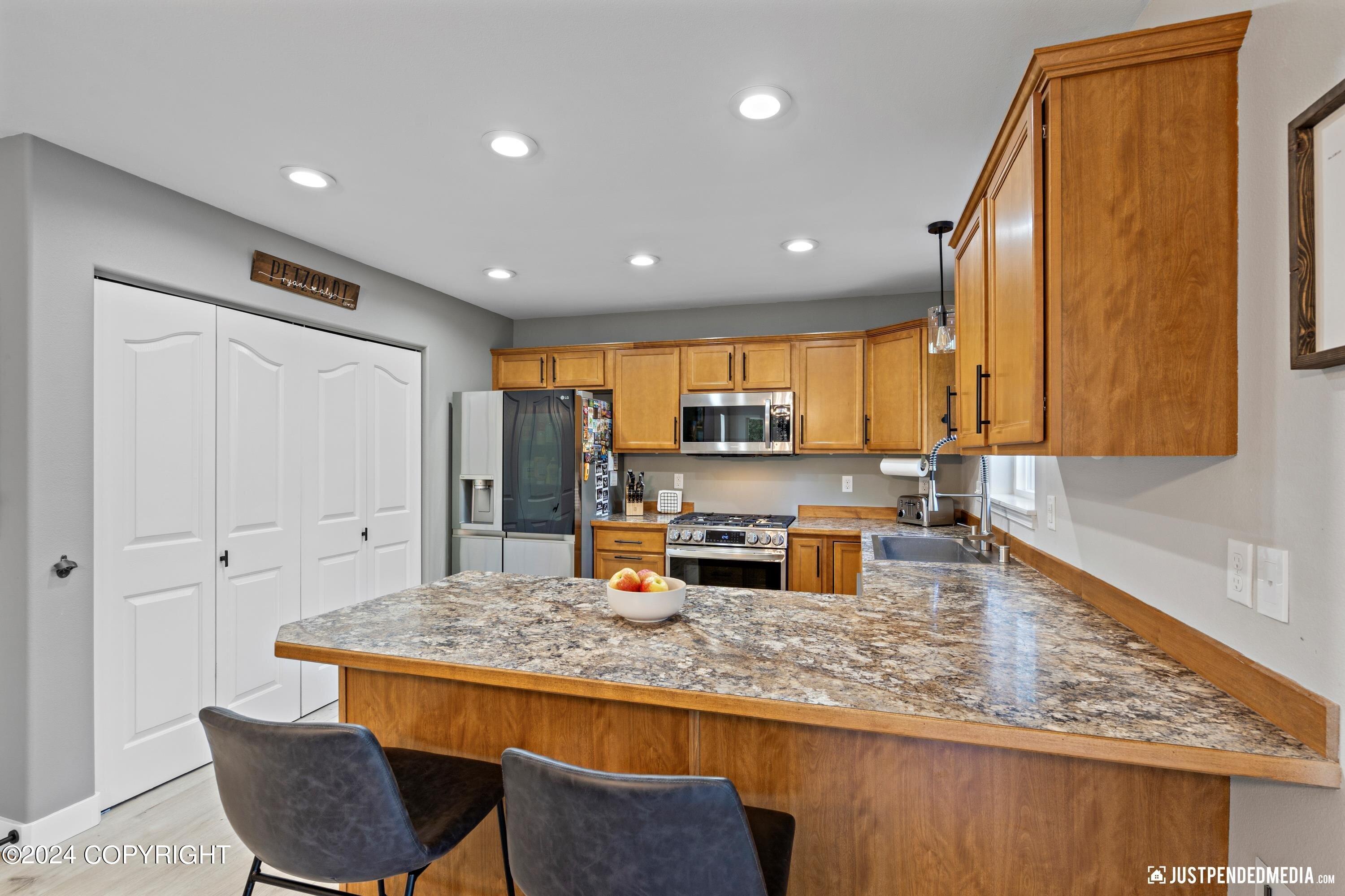 17405 S Juanita Loop