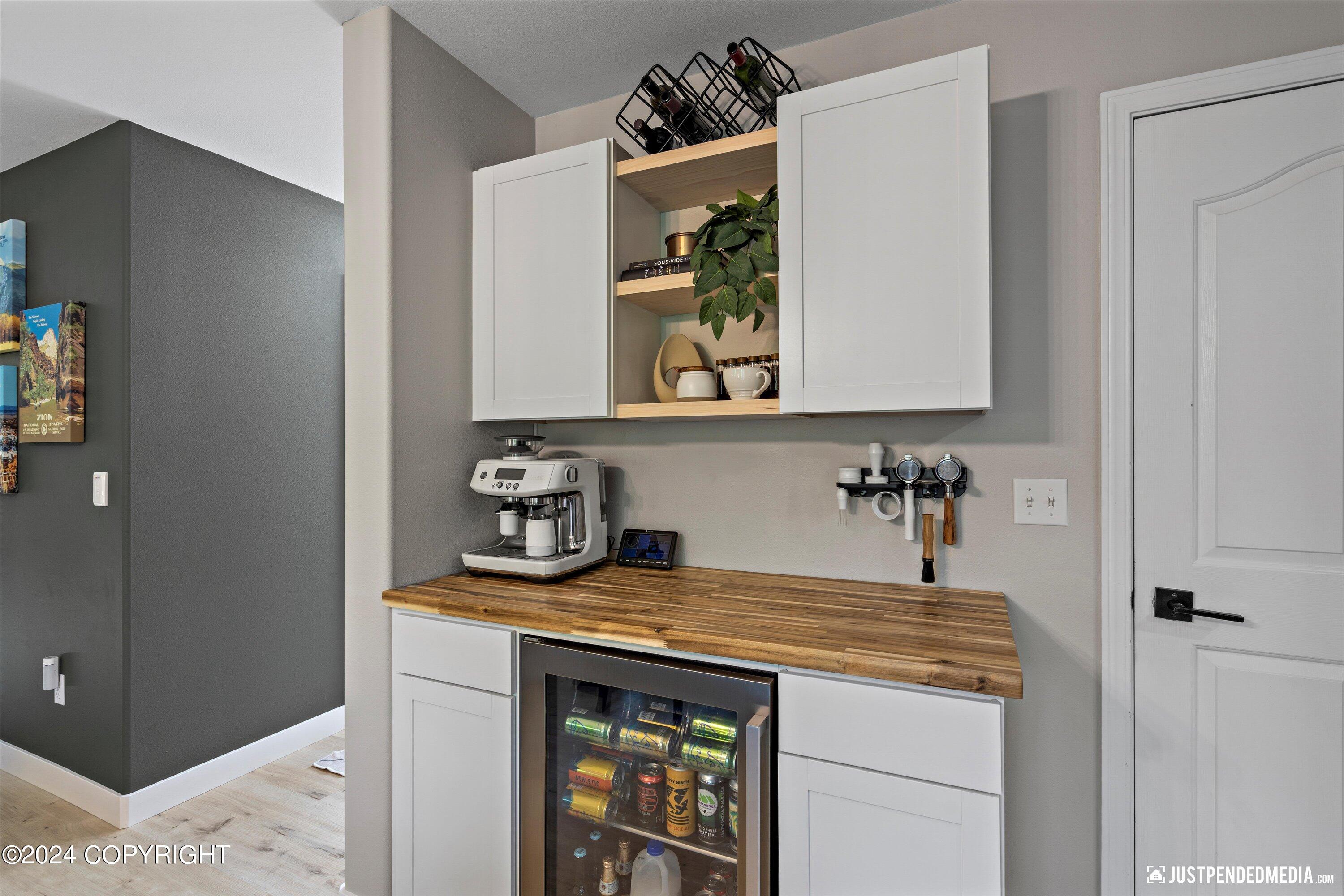 17405 S Juanita Loop