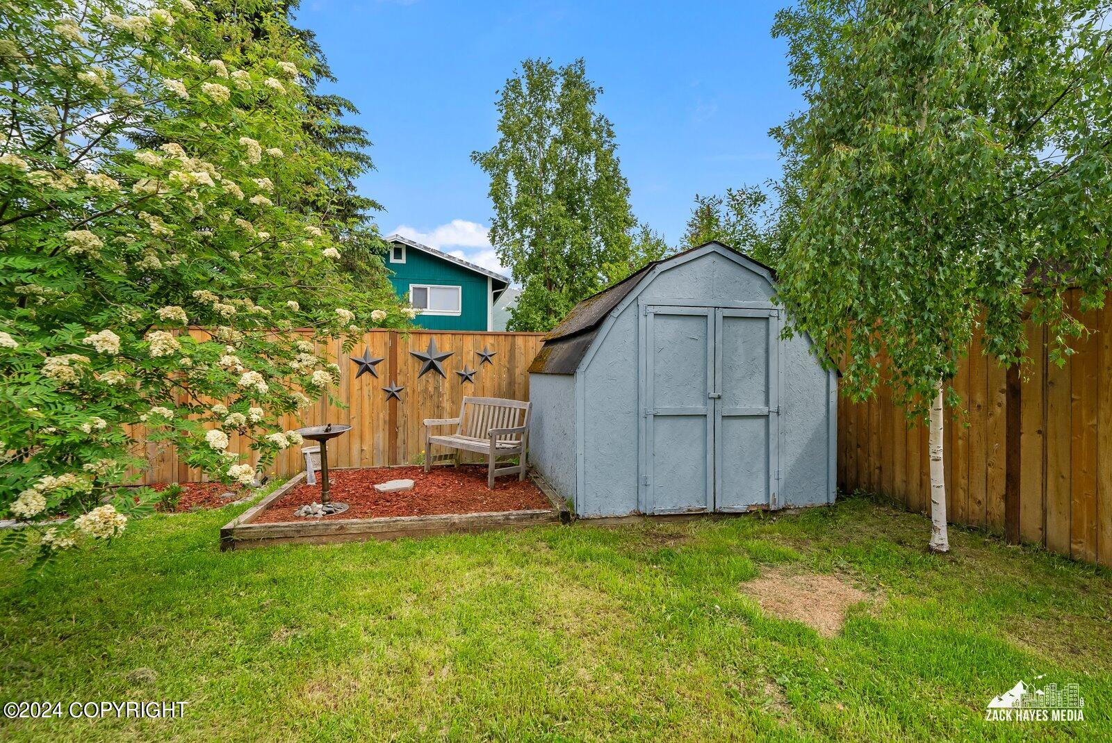 1911 E View Drive