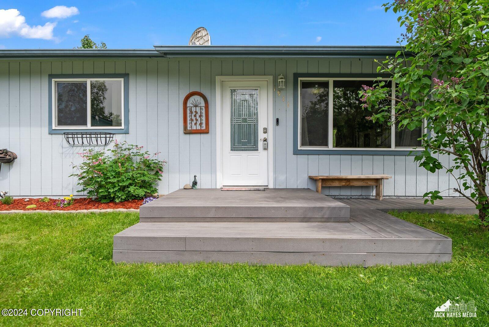 1911 E View Drive